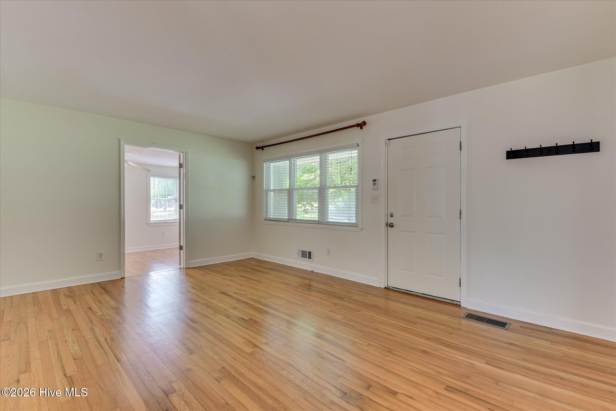 2421 Persimmon Road Property Photo 6