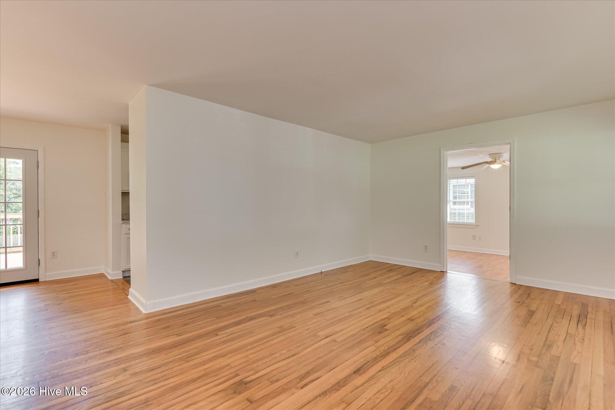 2421 Persimmon Road Property Photo 7