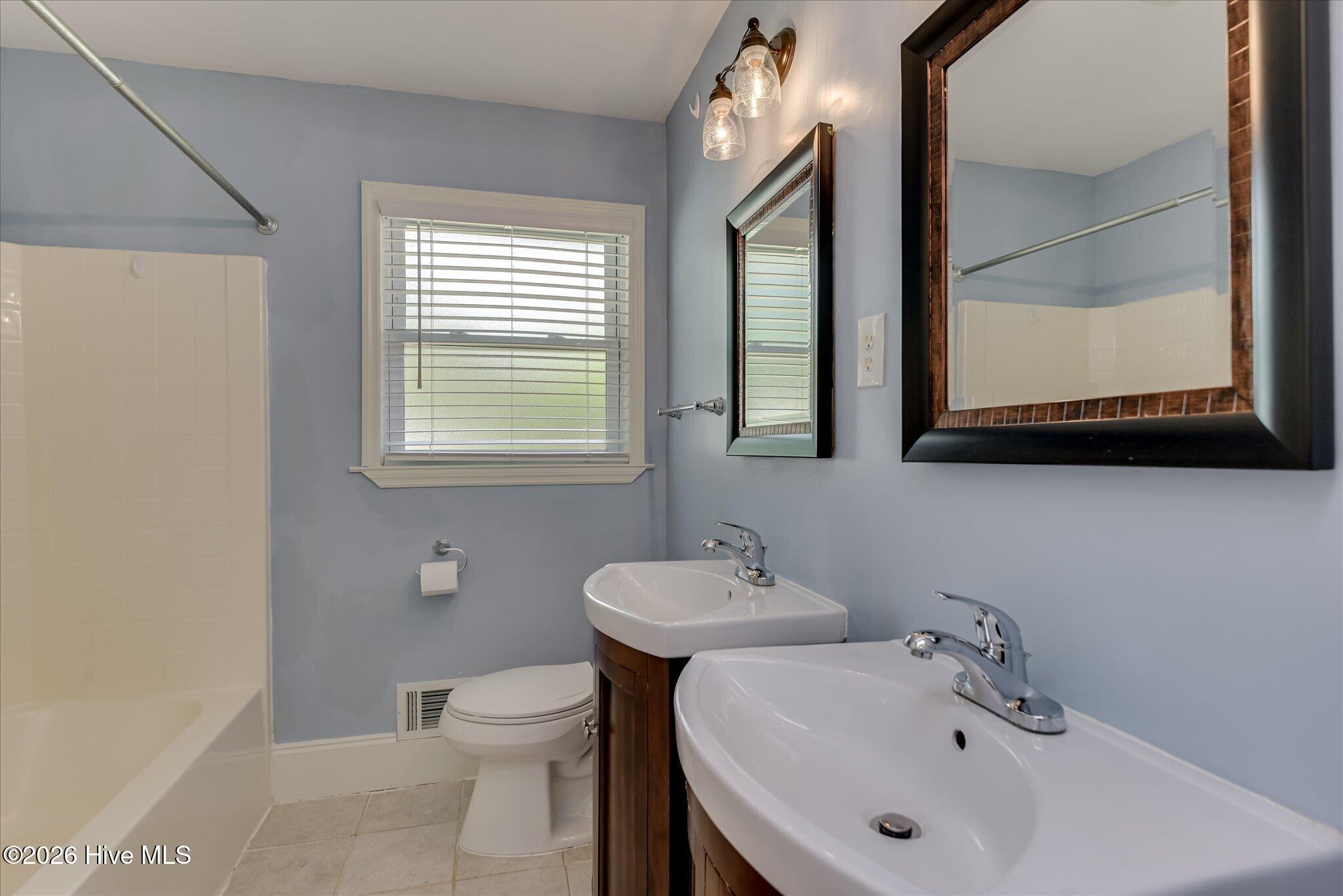 2421 Persimmon Road Property Photo 18