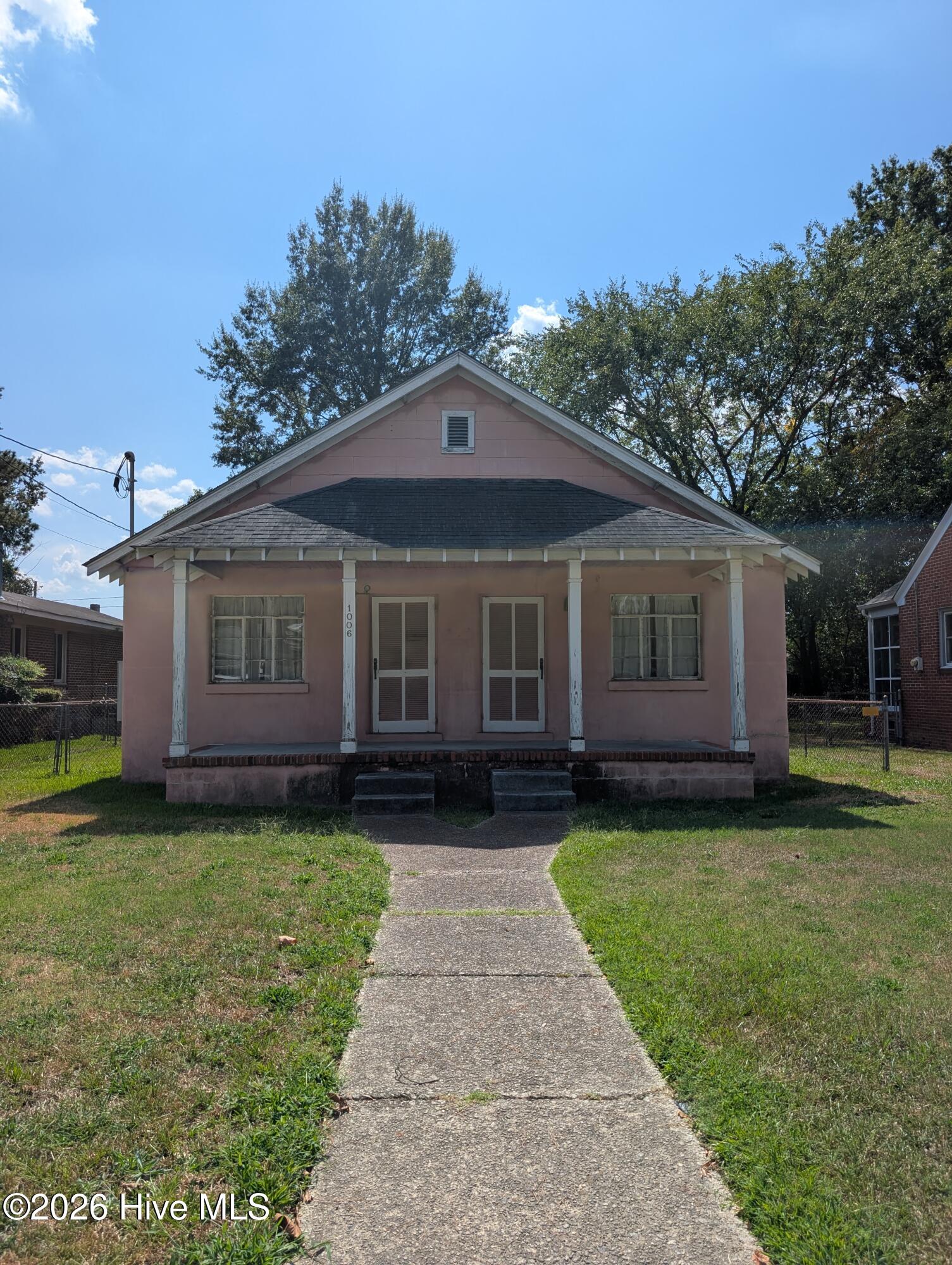 1006 Faison Street E Property Photo 1