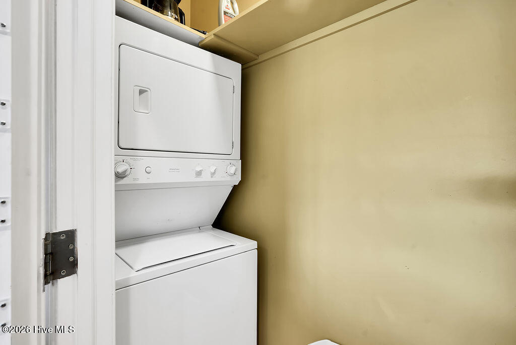 700 Ocean Drive Unit 104 Property Photo 23