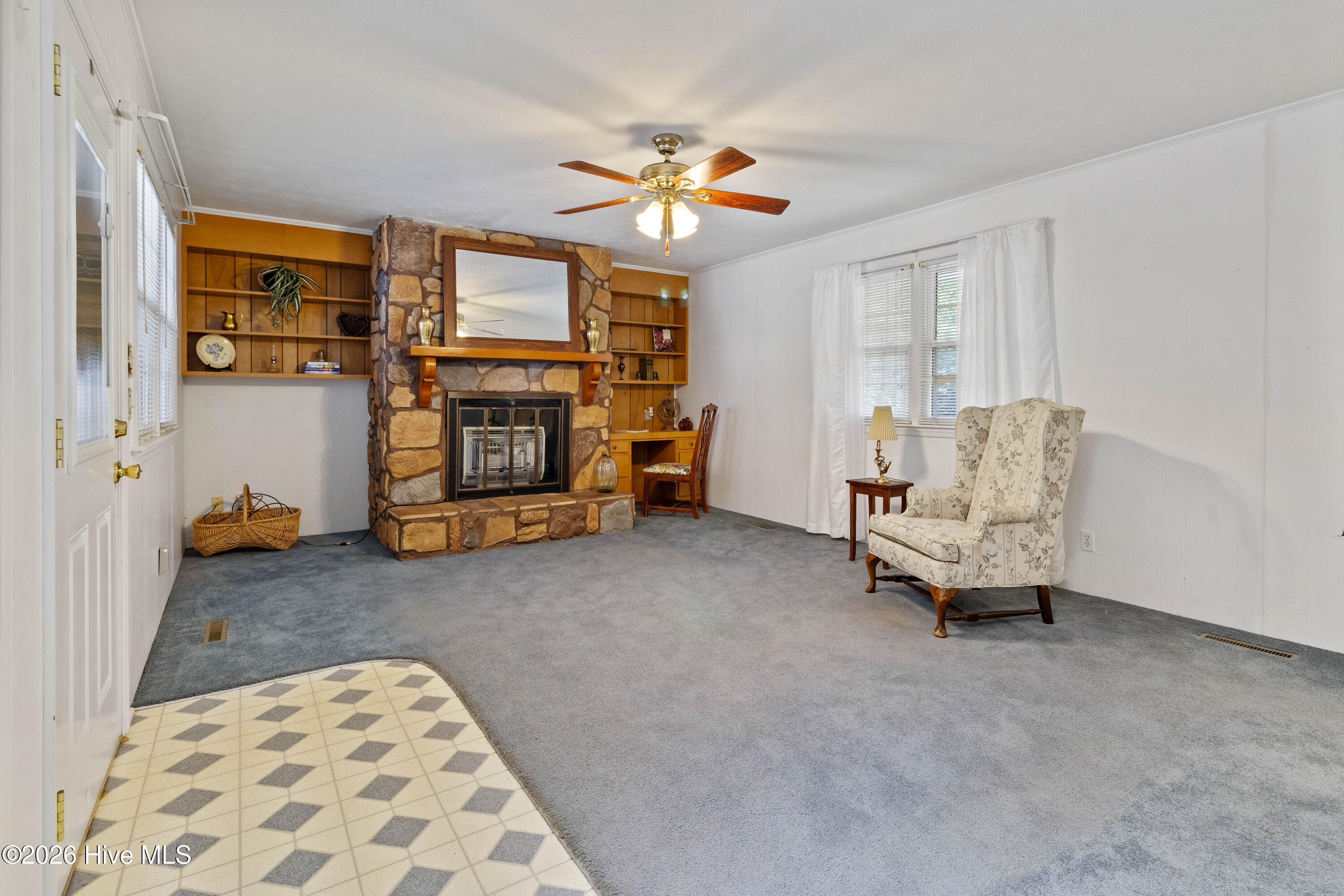 612 David Street Property Photo 3