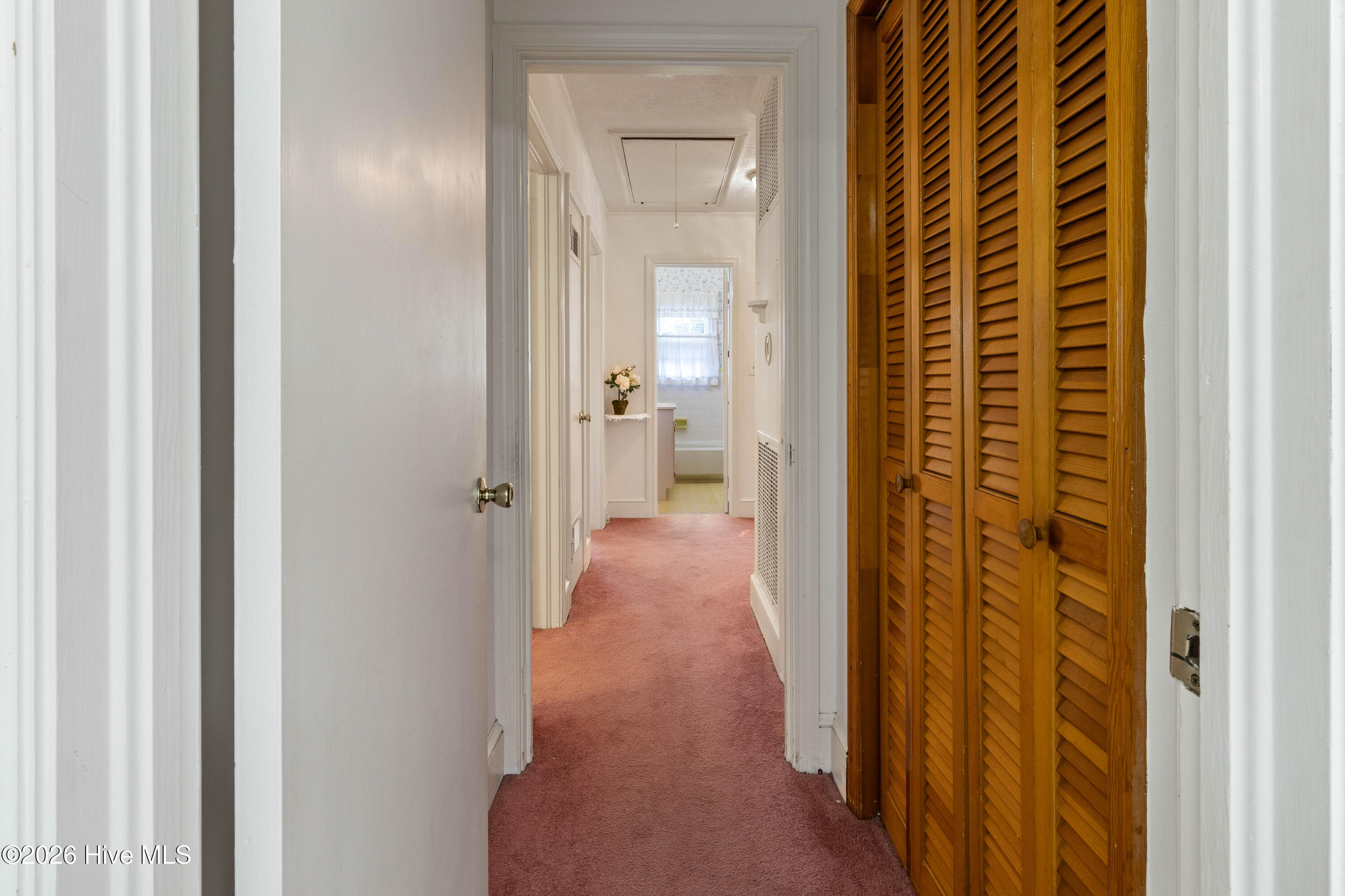612 David Street Property Photo 15