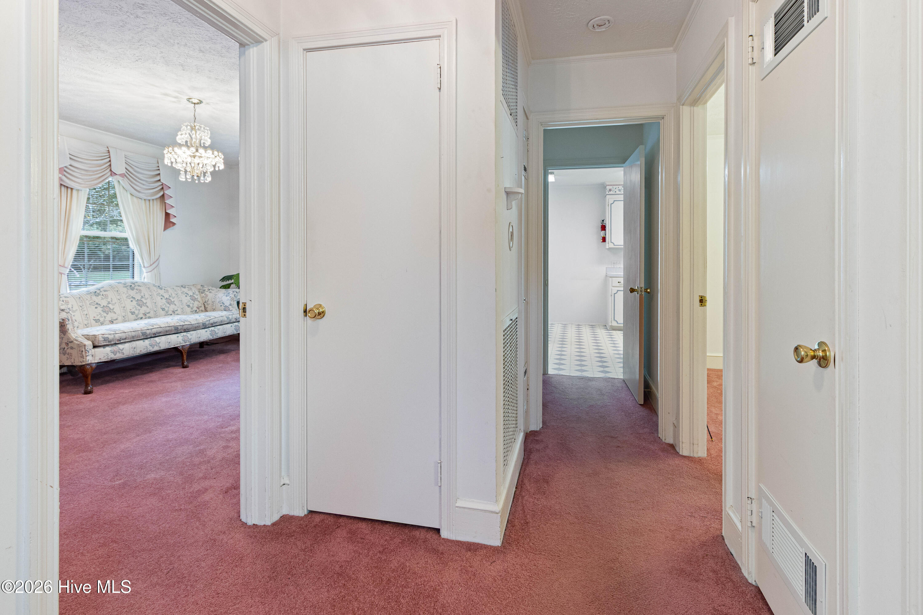 612 David Street Property Photo 16