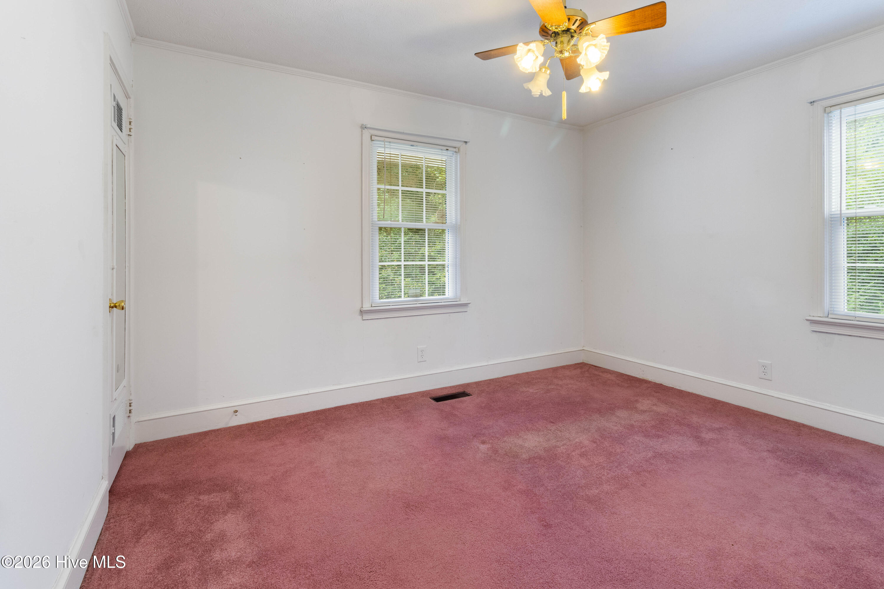 612 David Street Property Photo 21