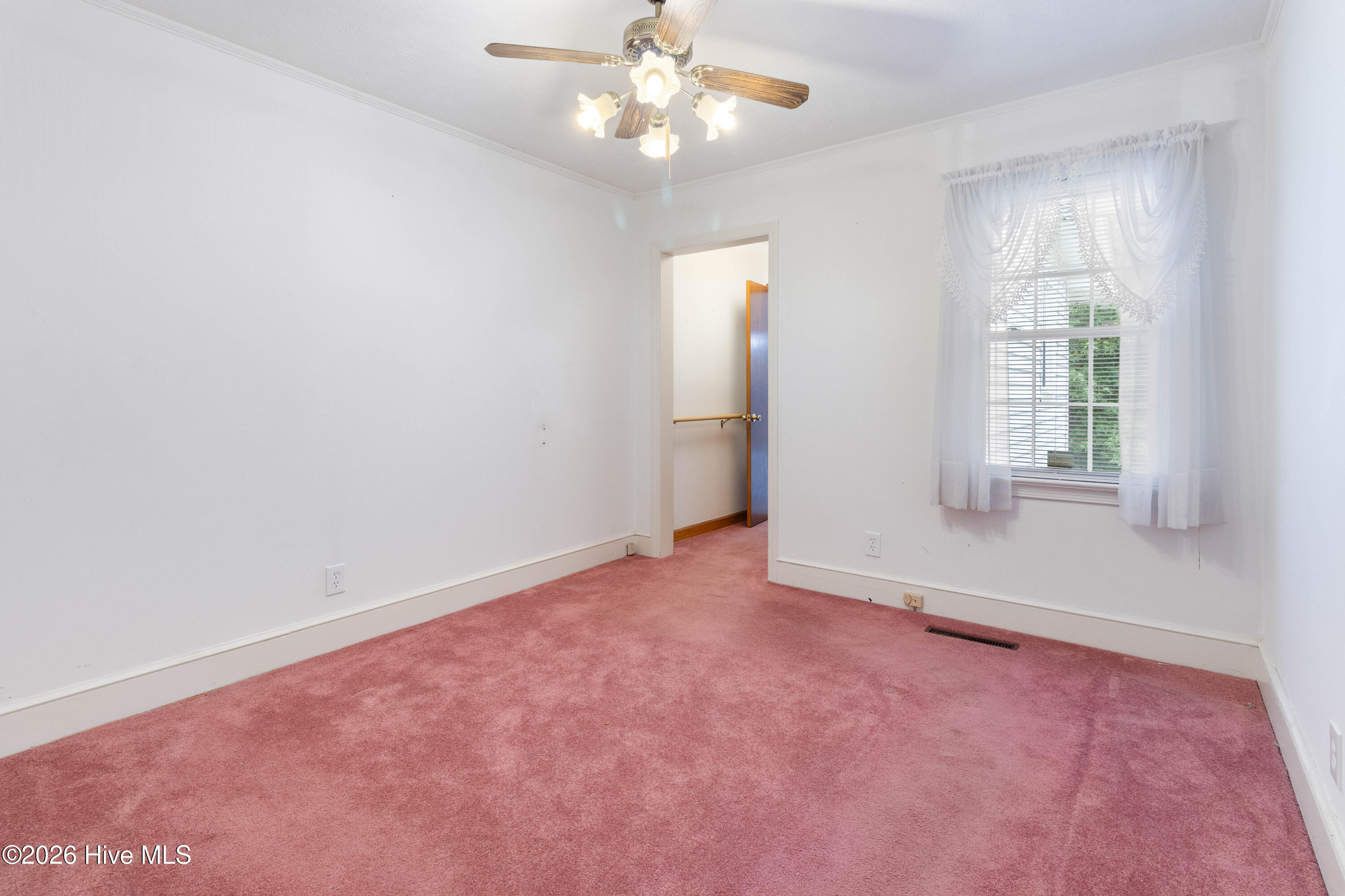 612 David Street Property Photo 24