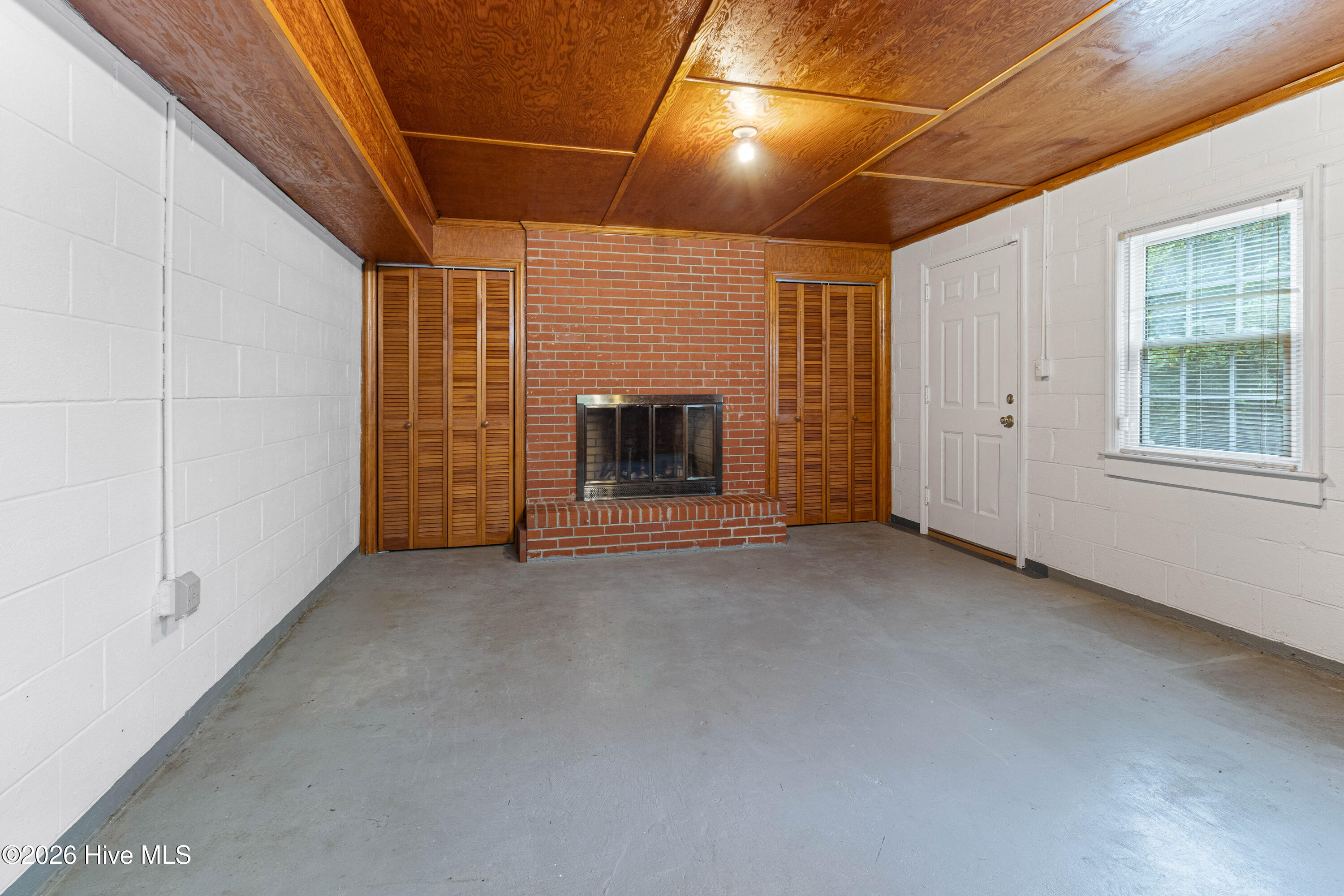 612 David Street Property Photo 28