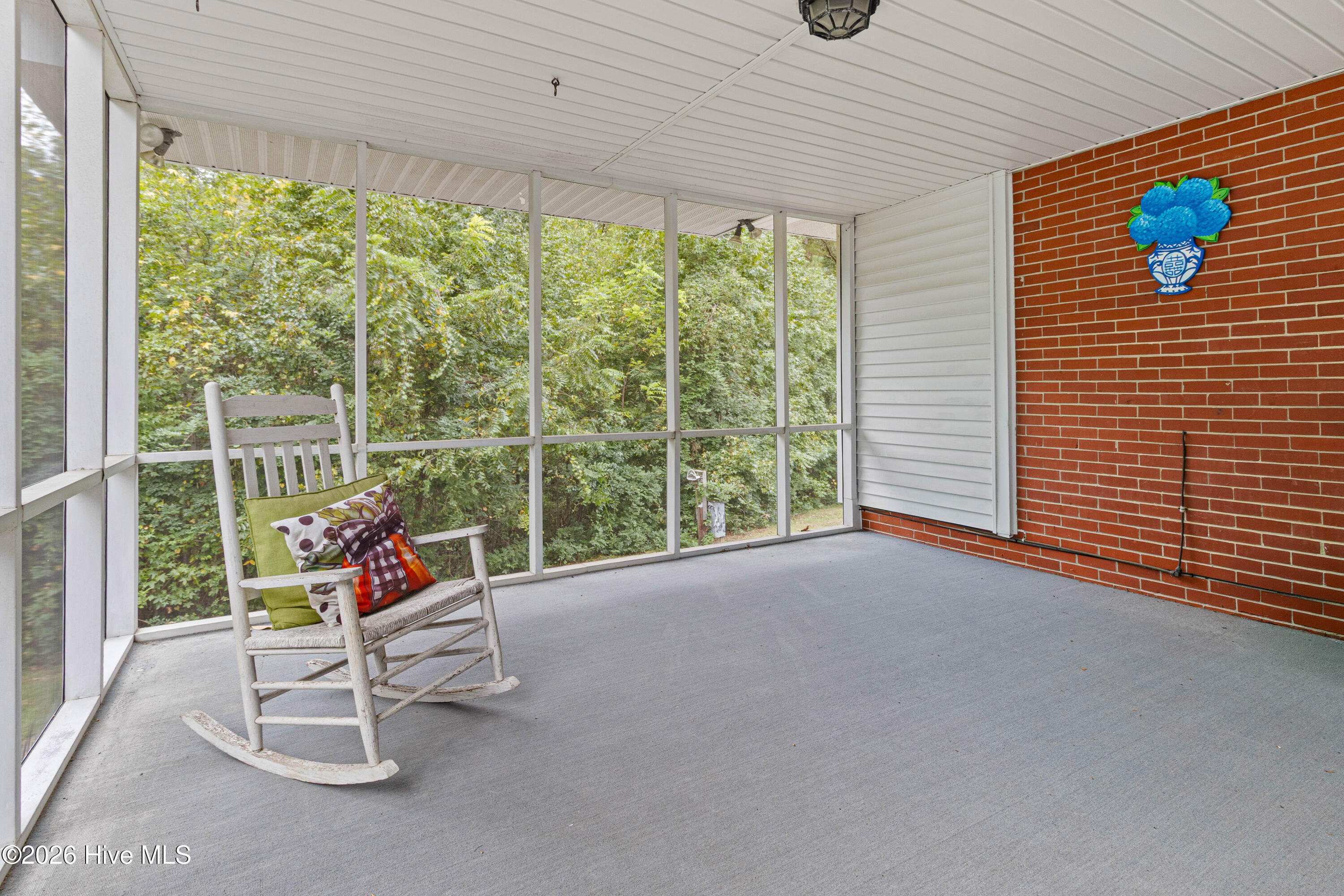 612 David Street Property Photo 30