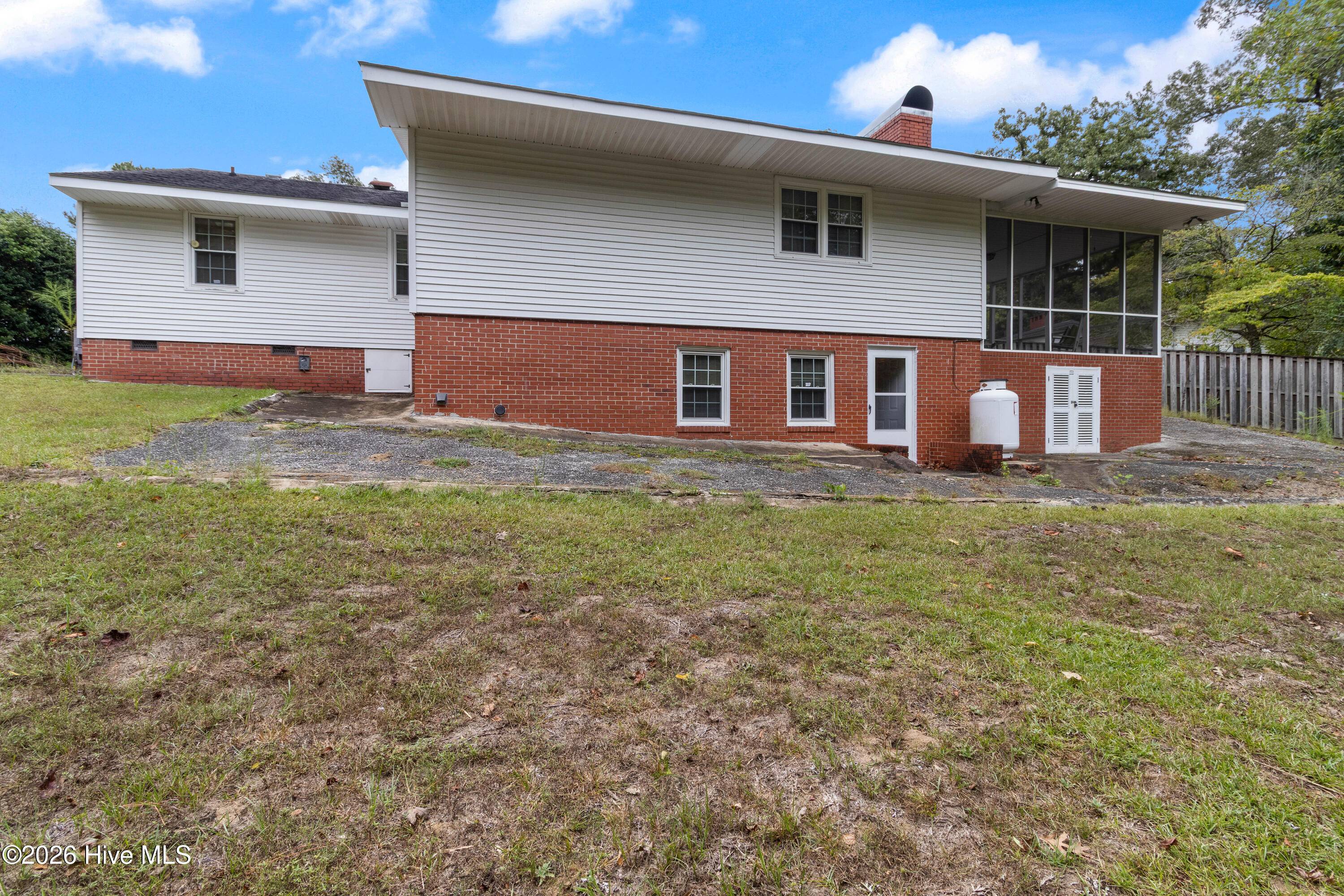 612 David Street Property Photo 34