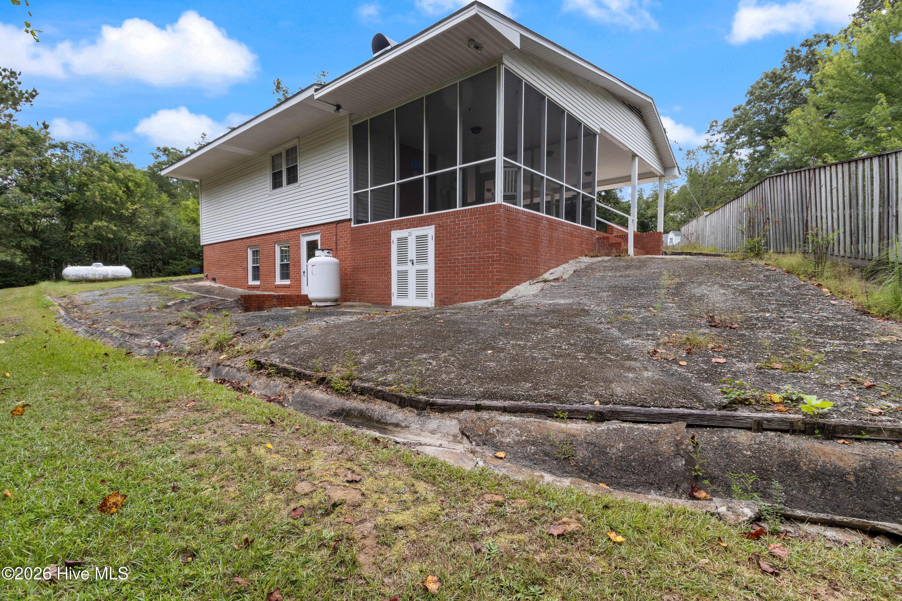 612 David Street Property Photo 35