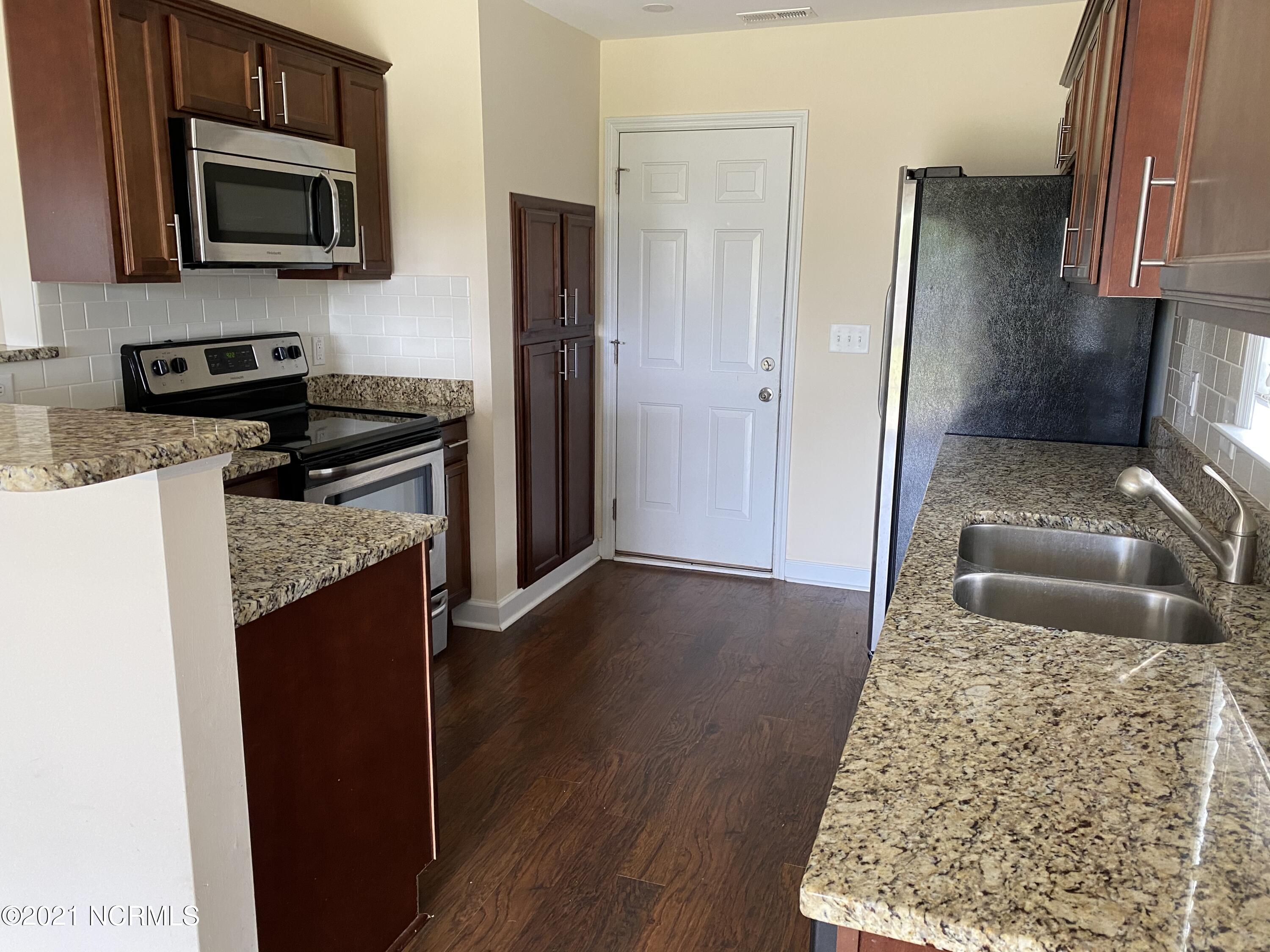 505 New Hanover Trail Property Photo 2