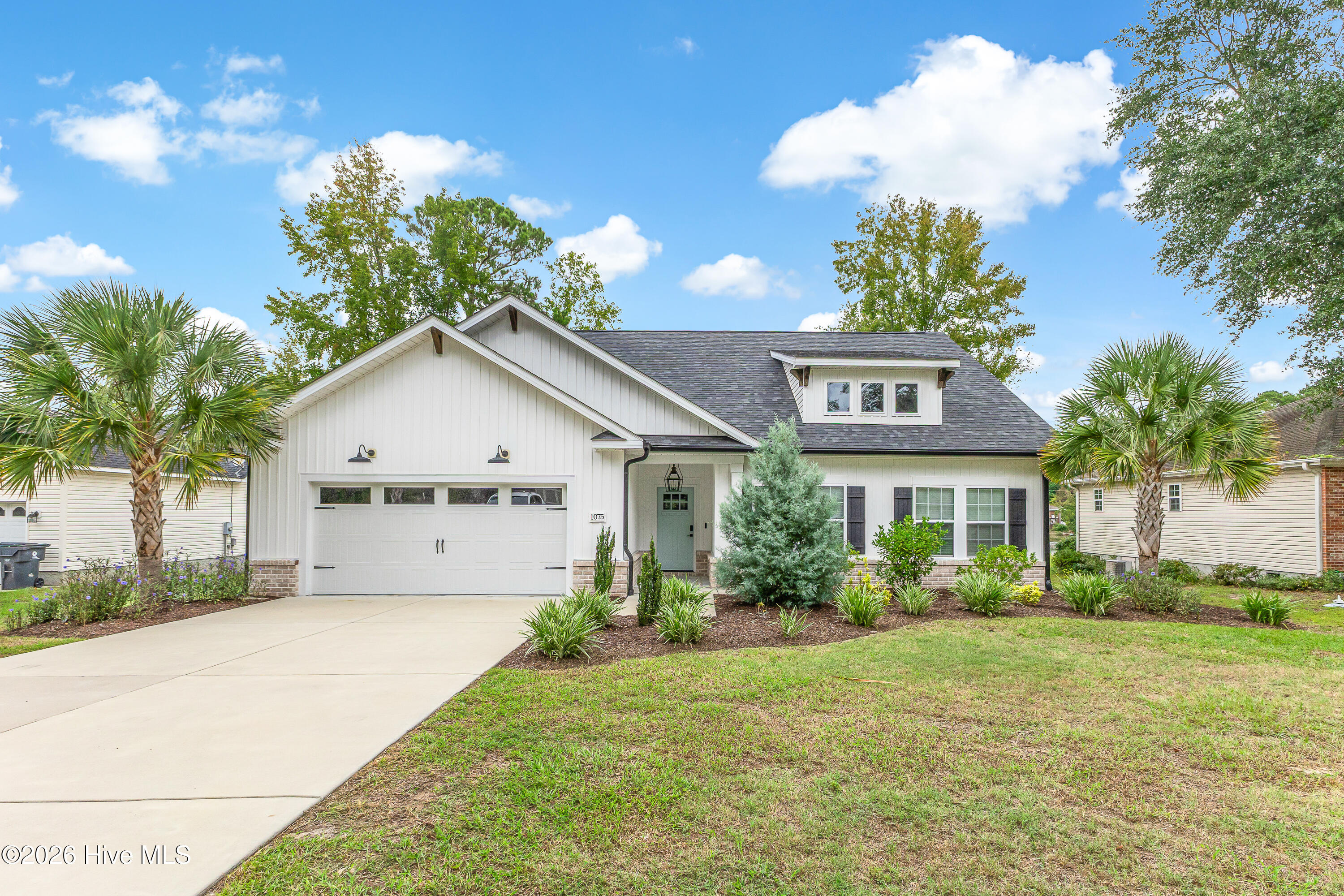 1075 River Drive SW Property Photo 1