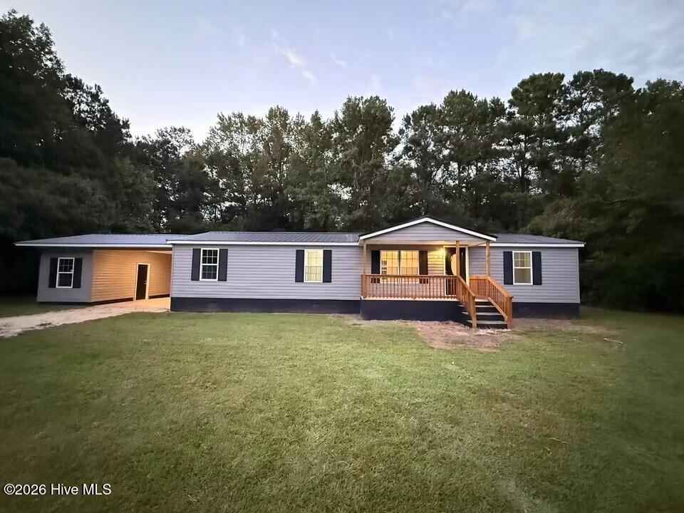 145 Ridgecrest Acres Property Photo 1