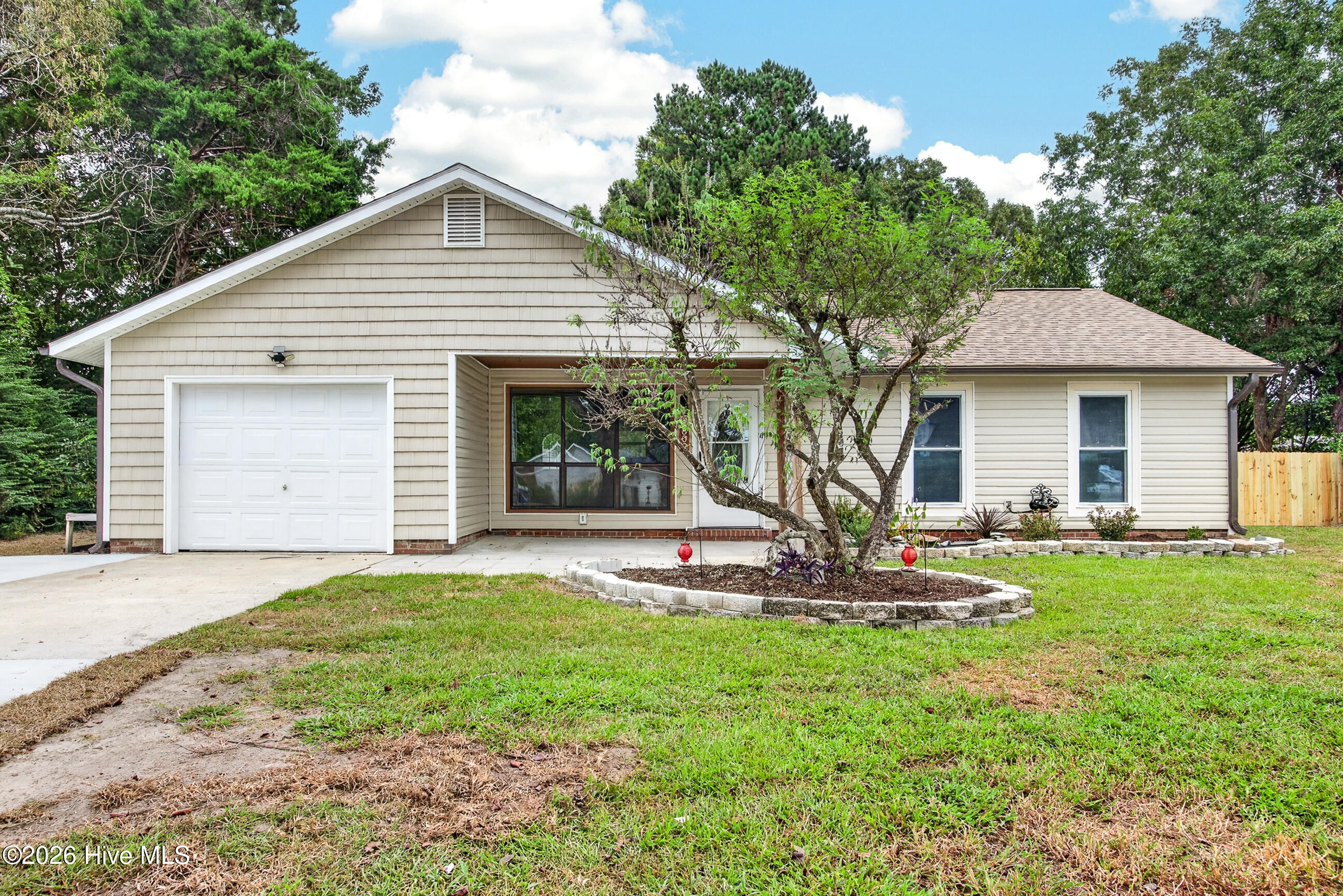 809 Deblea Court Property Photo 1