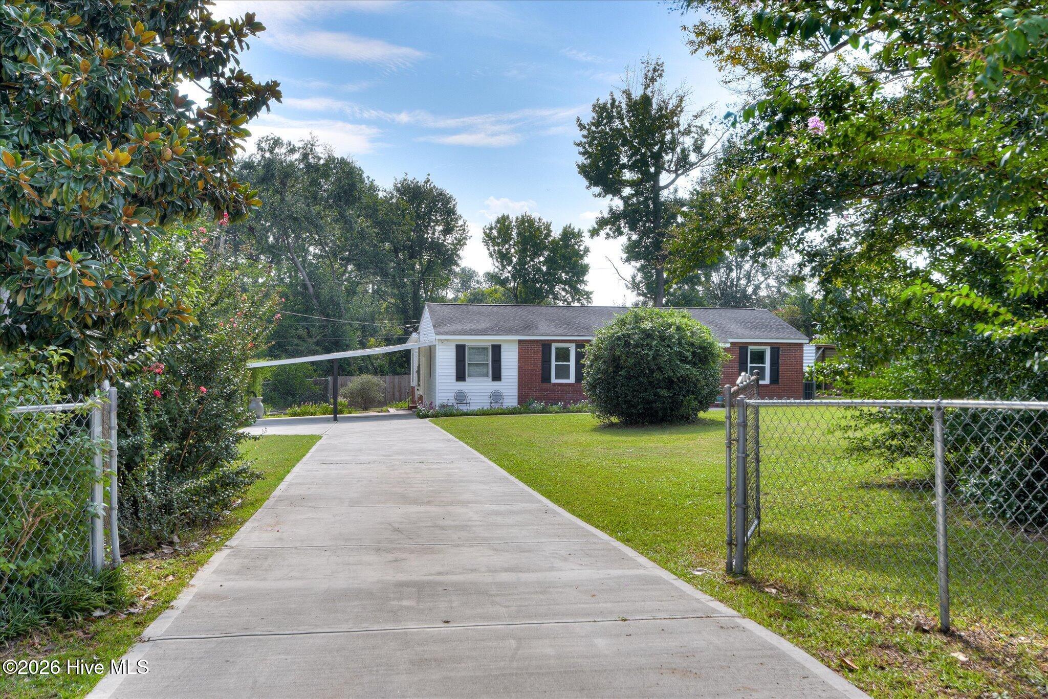 255 Edwards Drive Property Photo 2