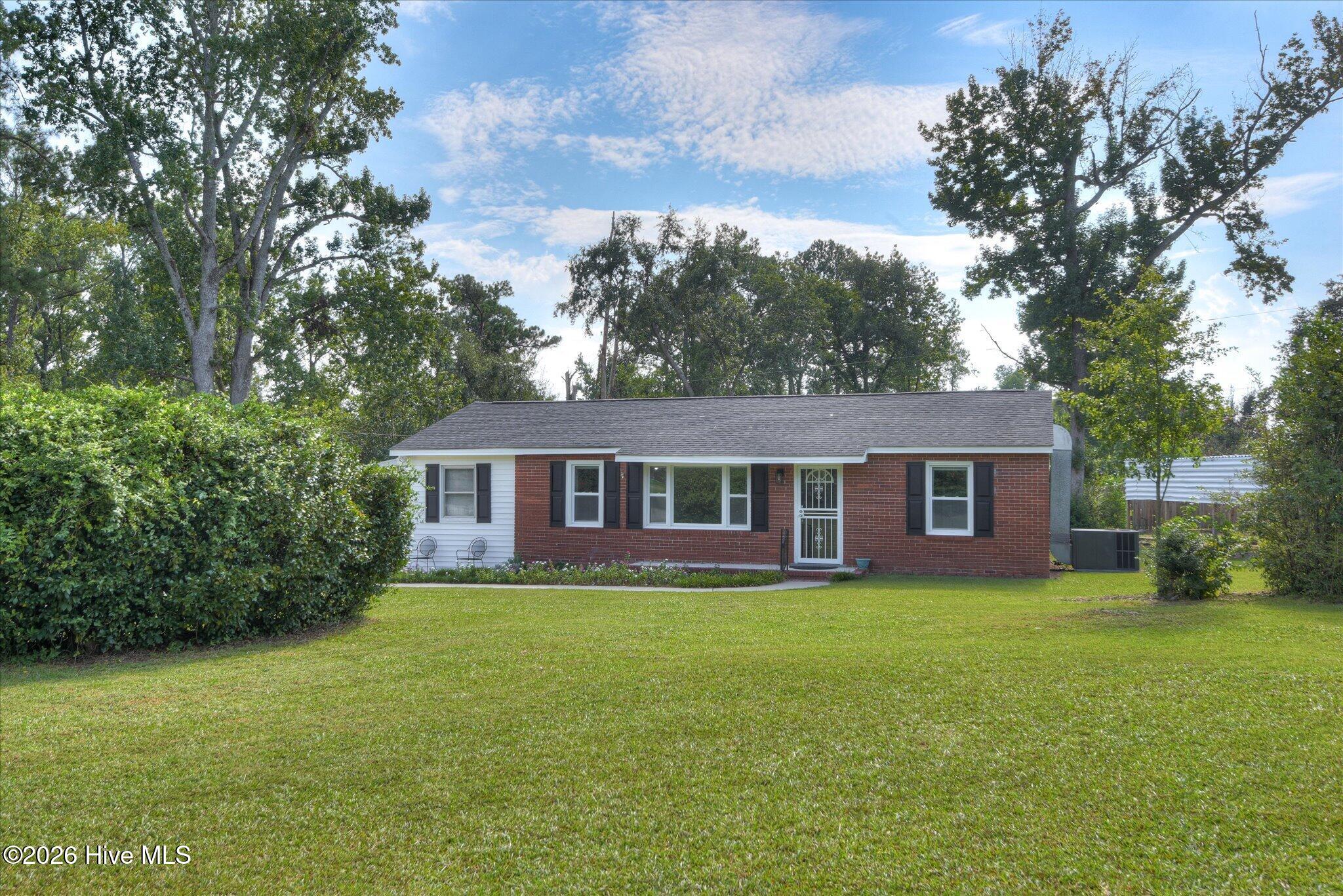 255 Edwards Drive Property Photo 5