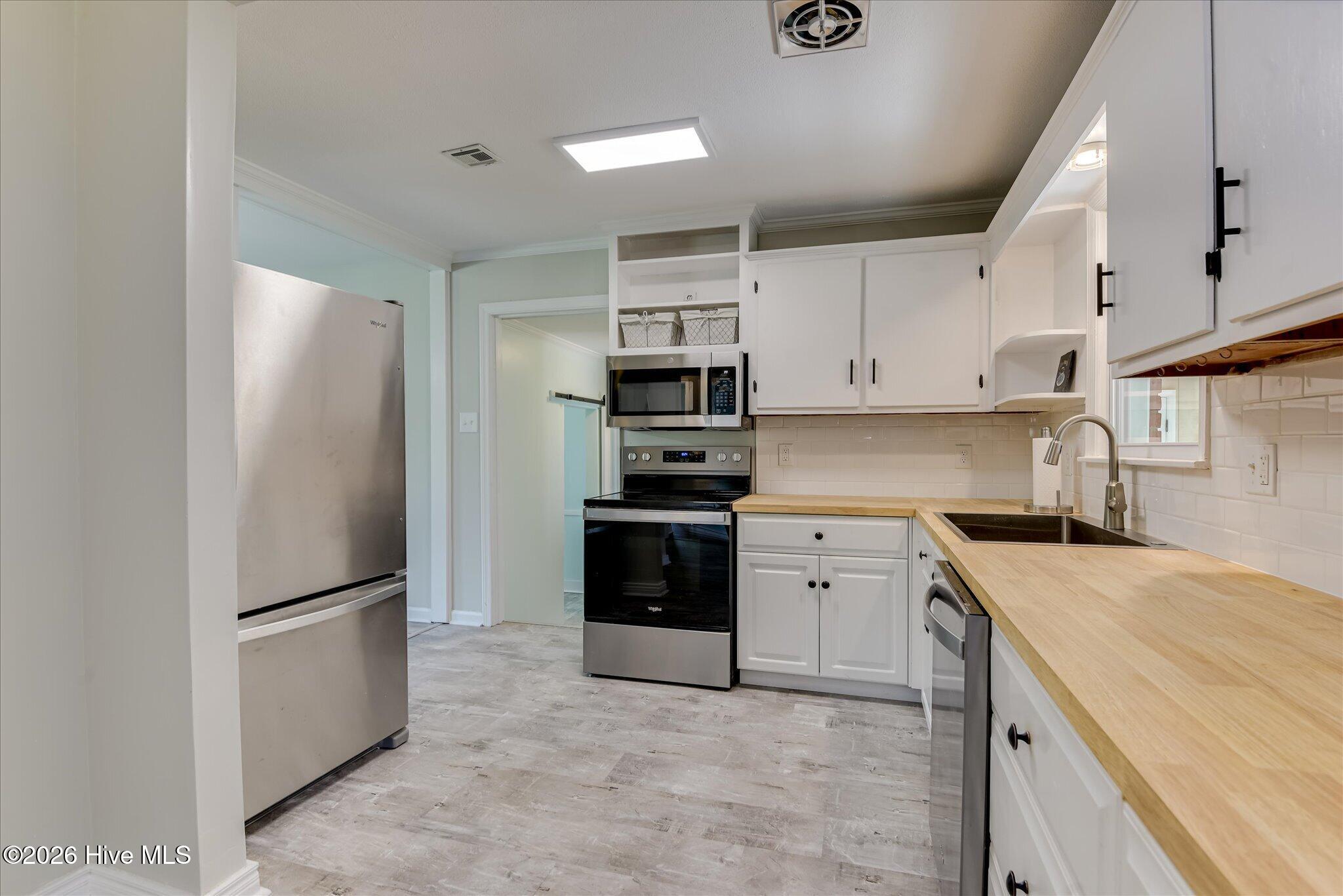 255 Edwards Drive Property Photo 12