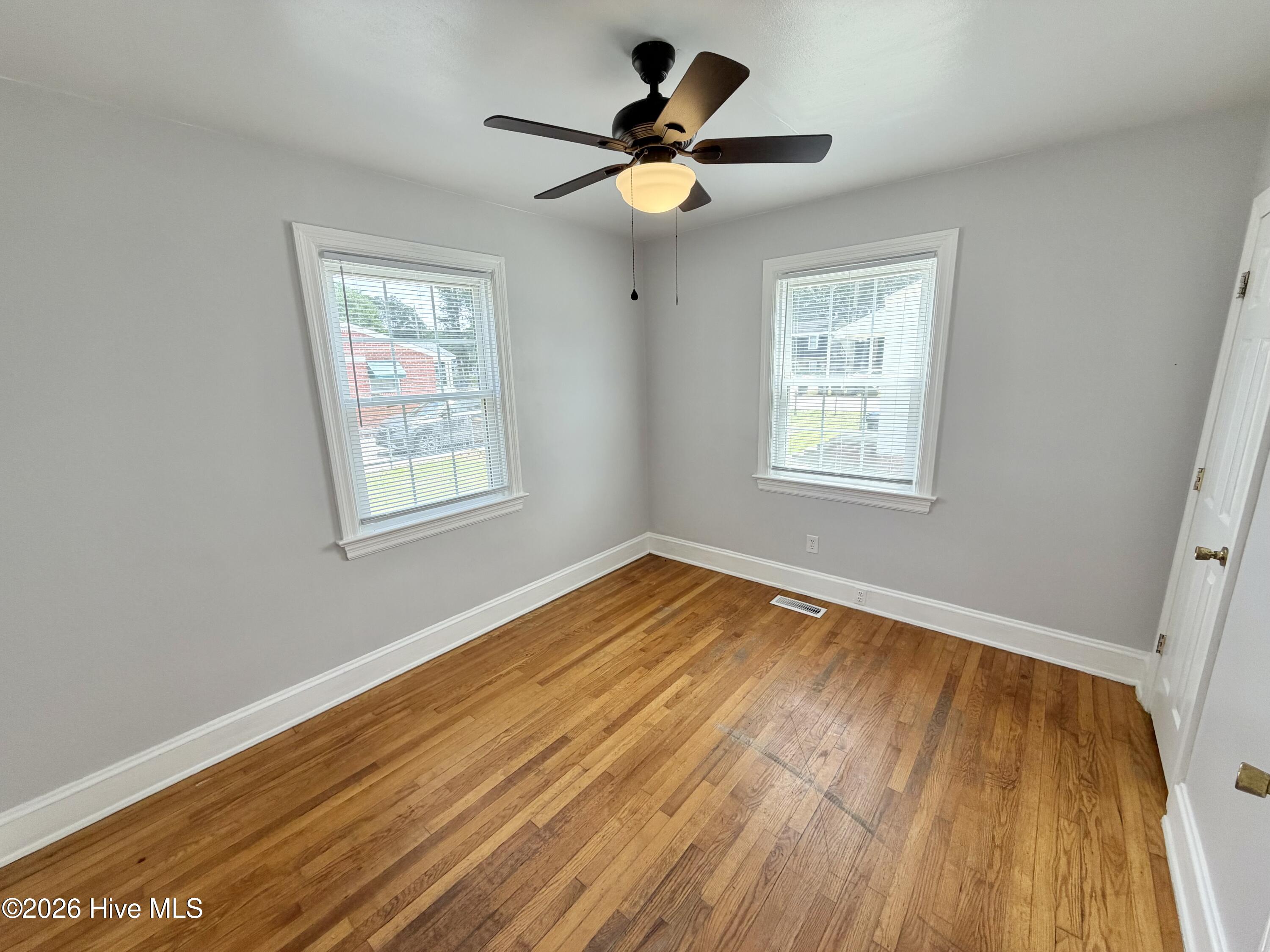1124 Pitt Street Property Photo 4