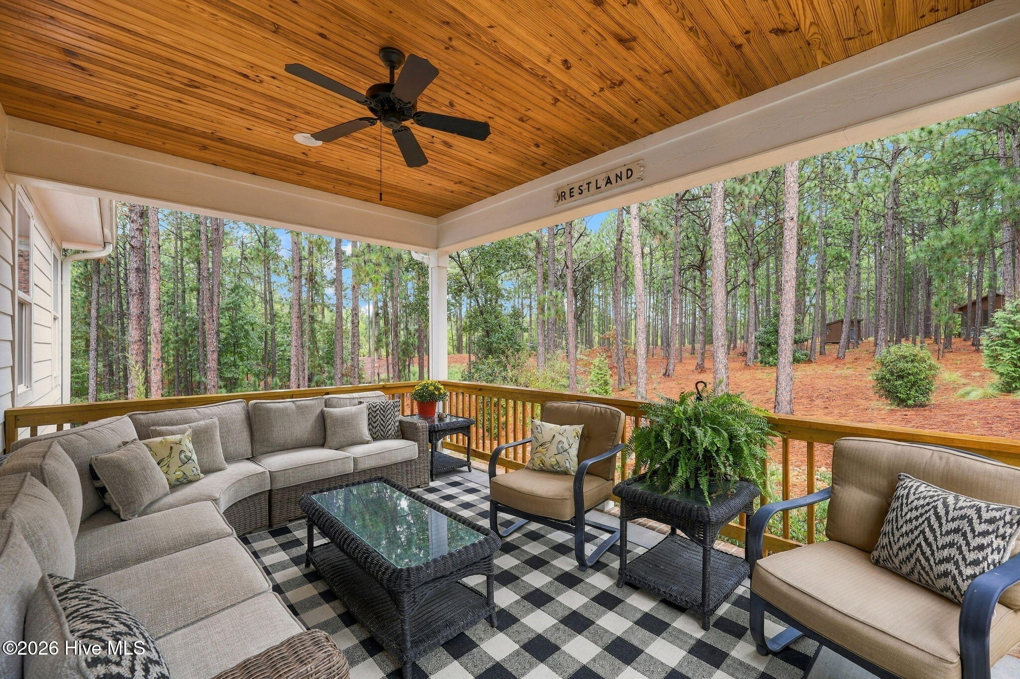 512 Longleaf Drive Property Photo 28