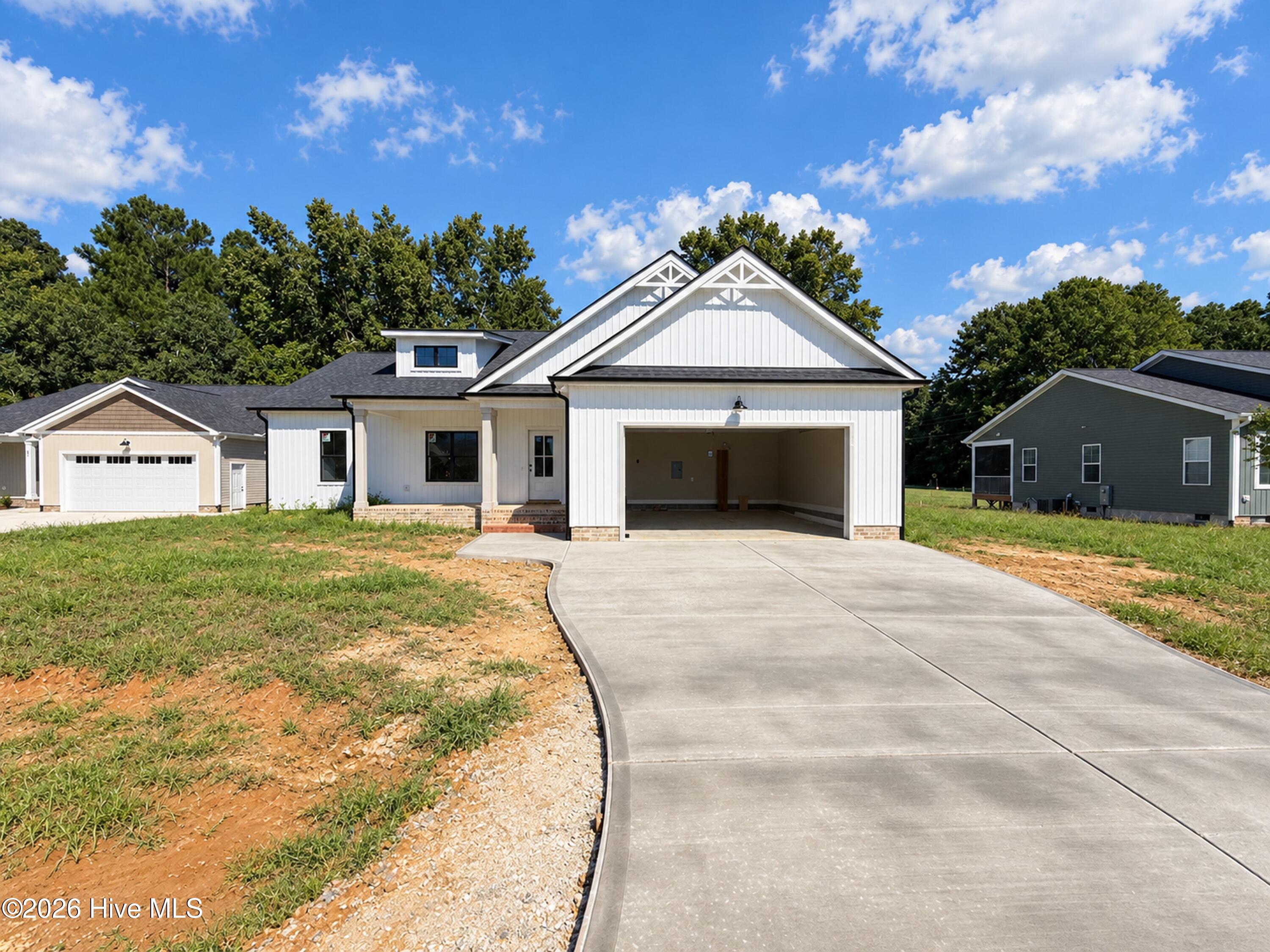 32 Clio Court Property Photo 1