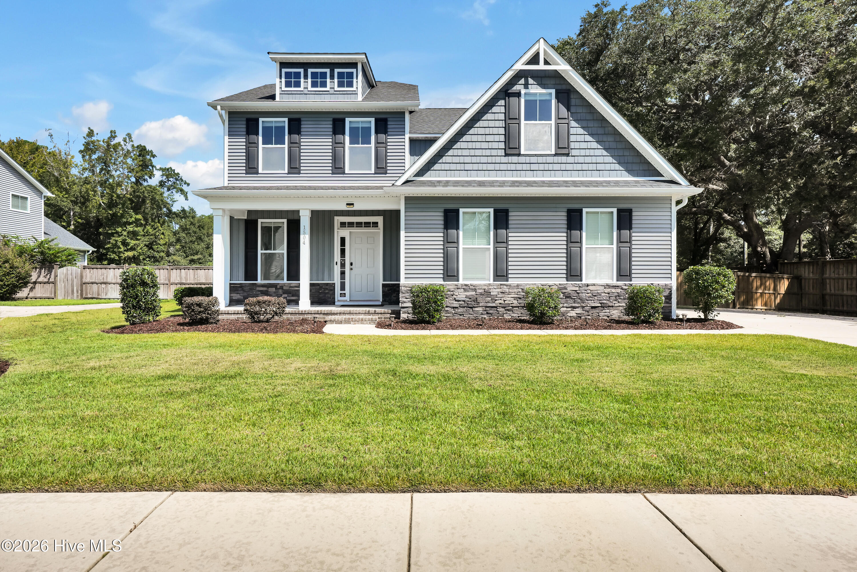1504 Gatlin Way