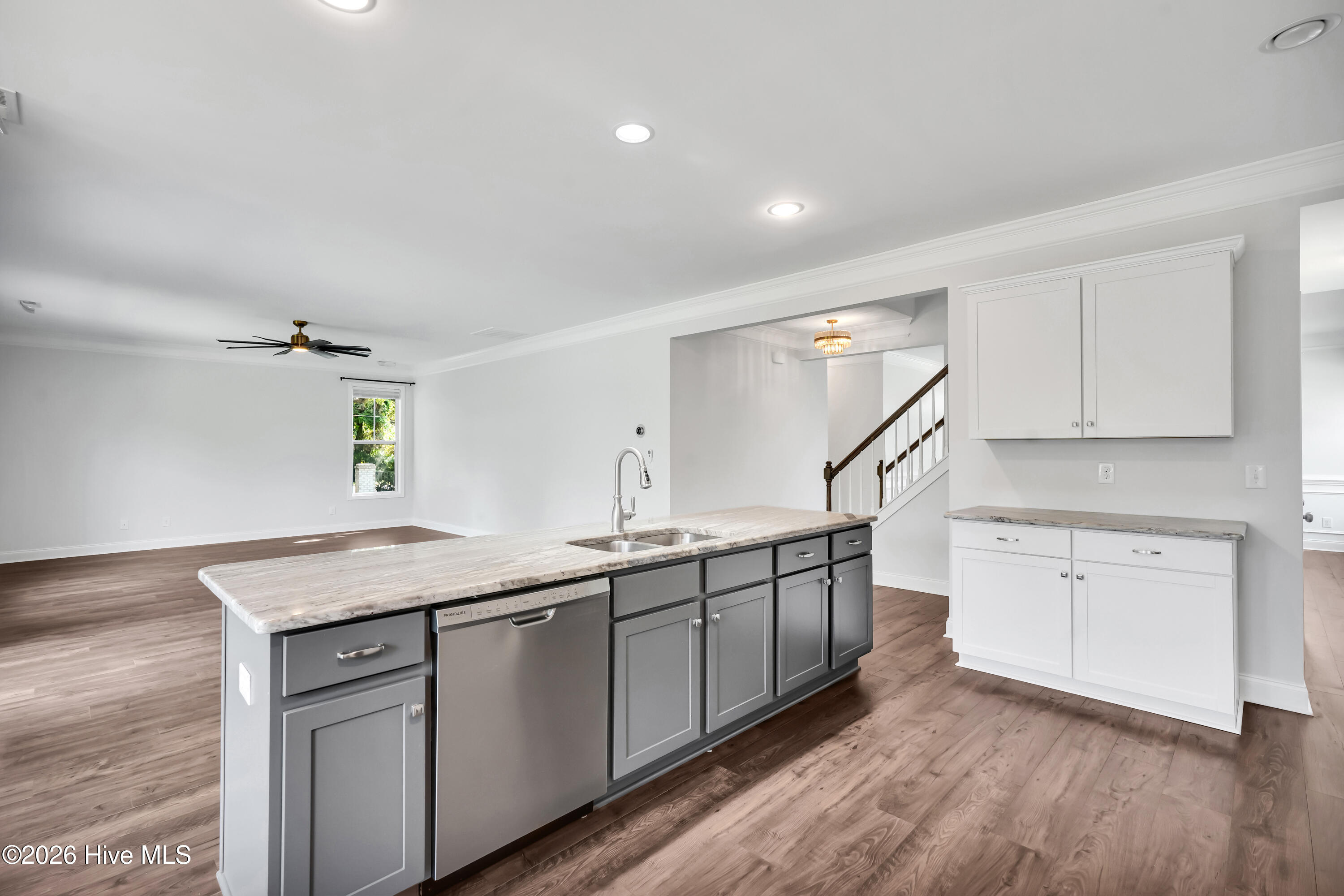 1504 Gatlin Way Property Photo 10