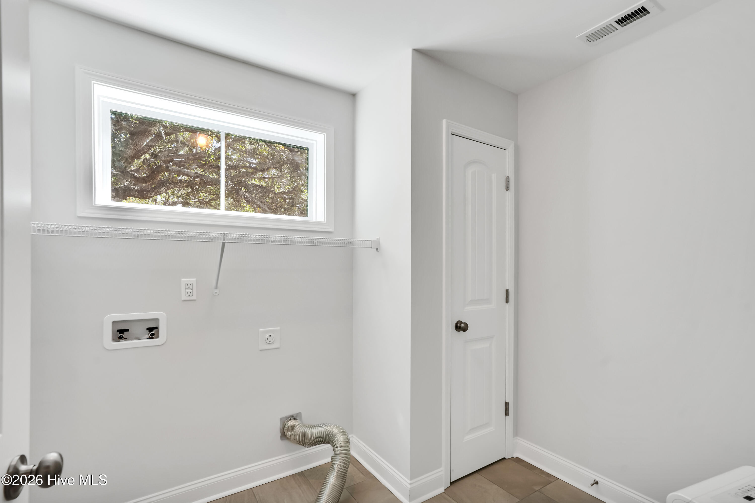 1504 Gatlin Way Property Photo 35