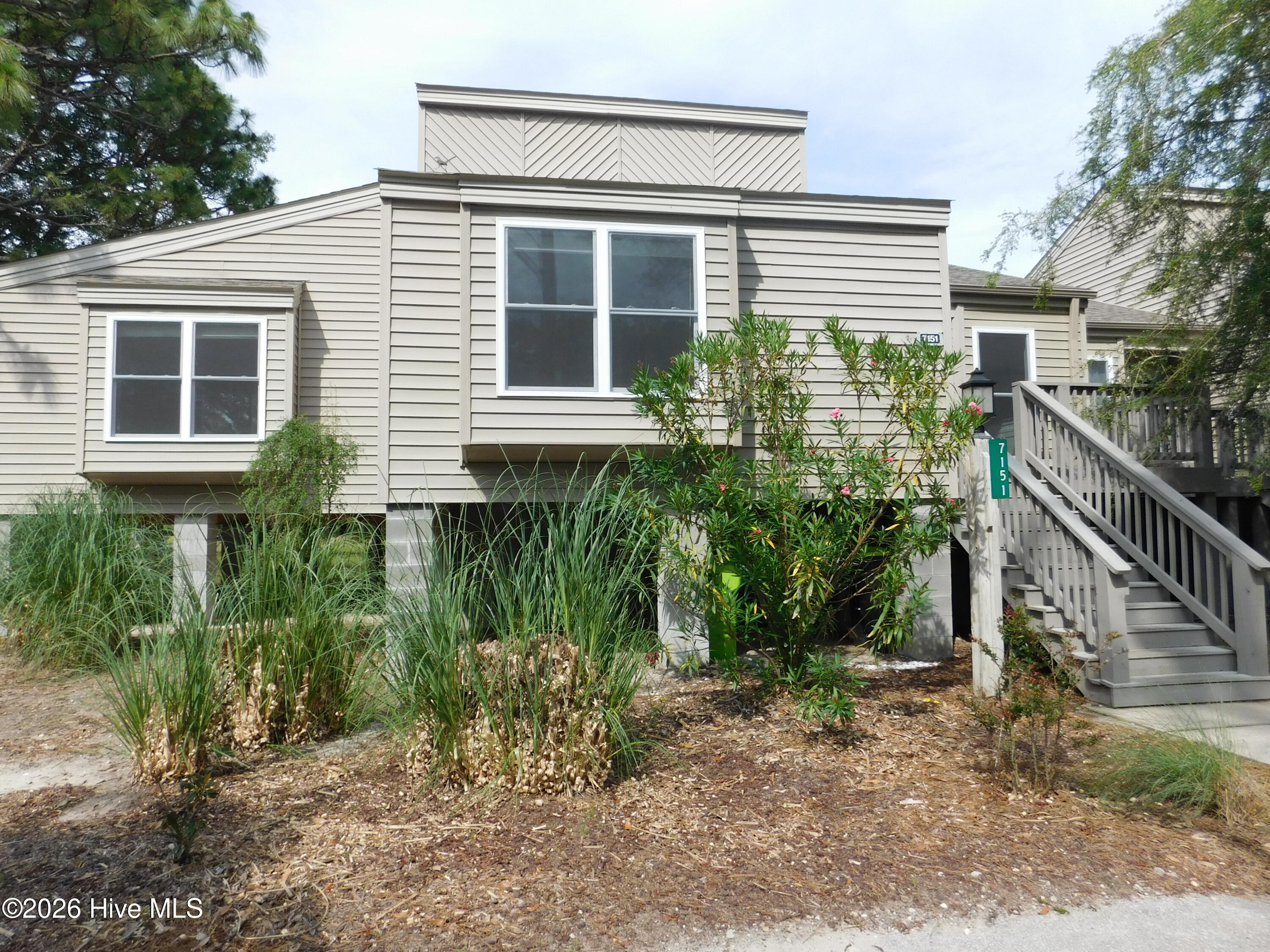 7151 Windward Drive Property Photo 3