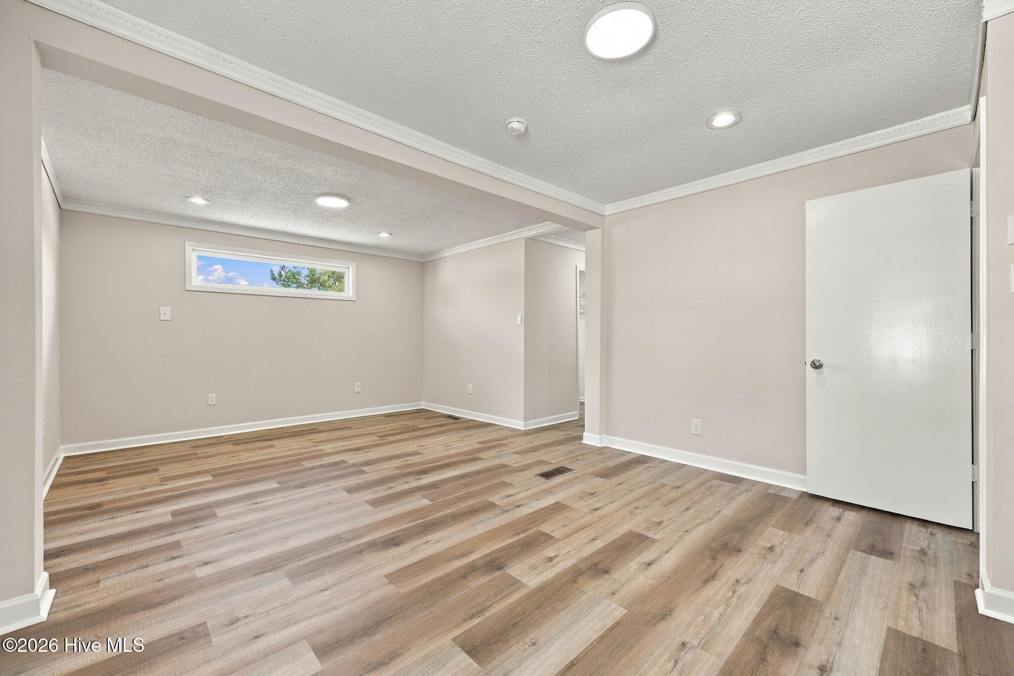 104 Oak Grove Avenue Property Photo 19