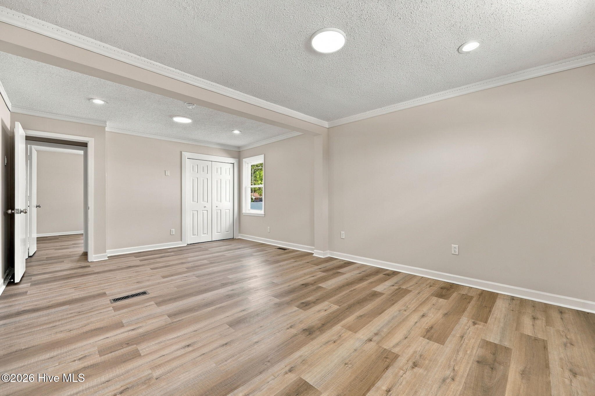104 Oak Grove Avenue Property Photo 21