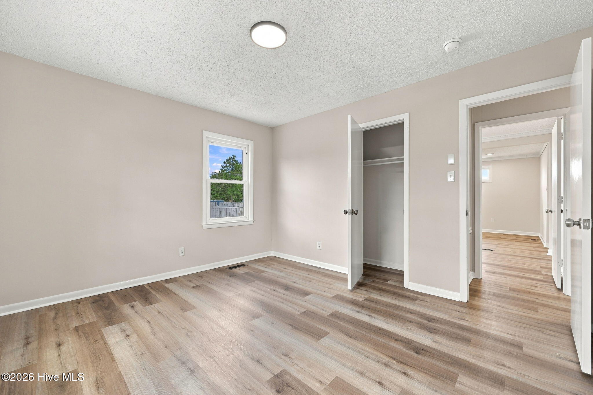 104 Oak Grove Avenue Property Photo 25