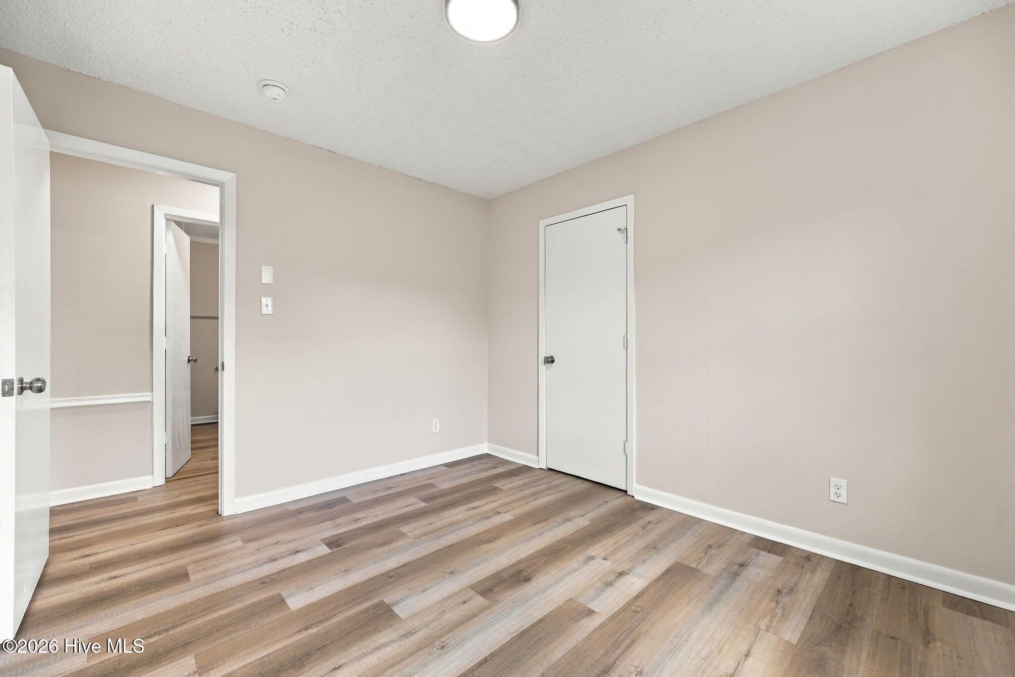 104 Oak Grove Avenue Property Photo 28