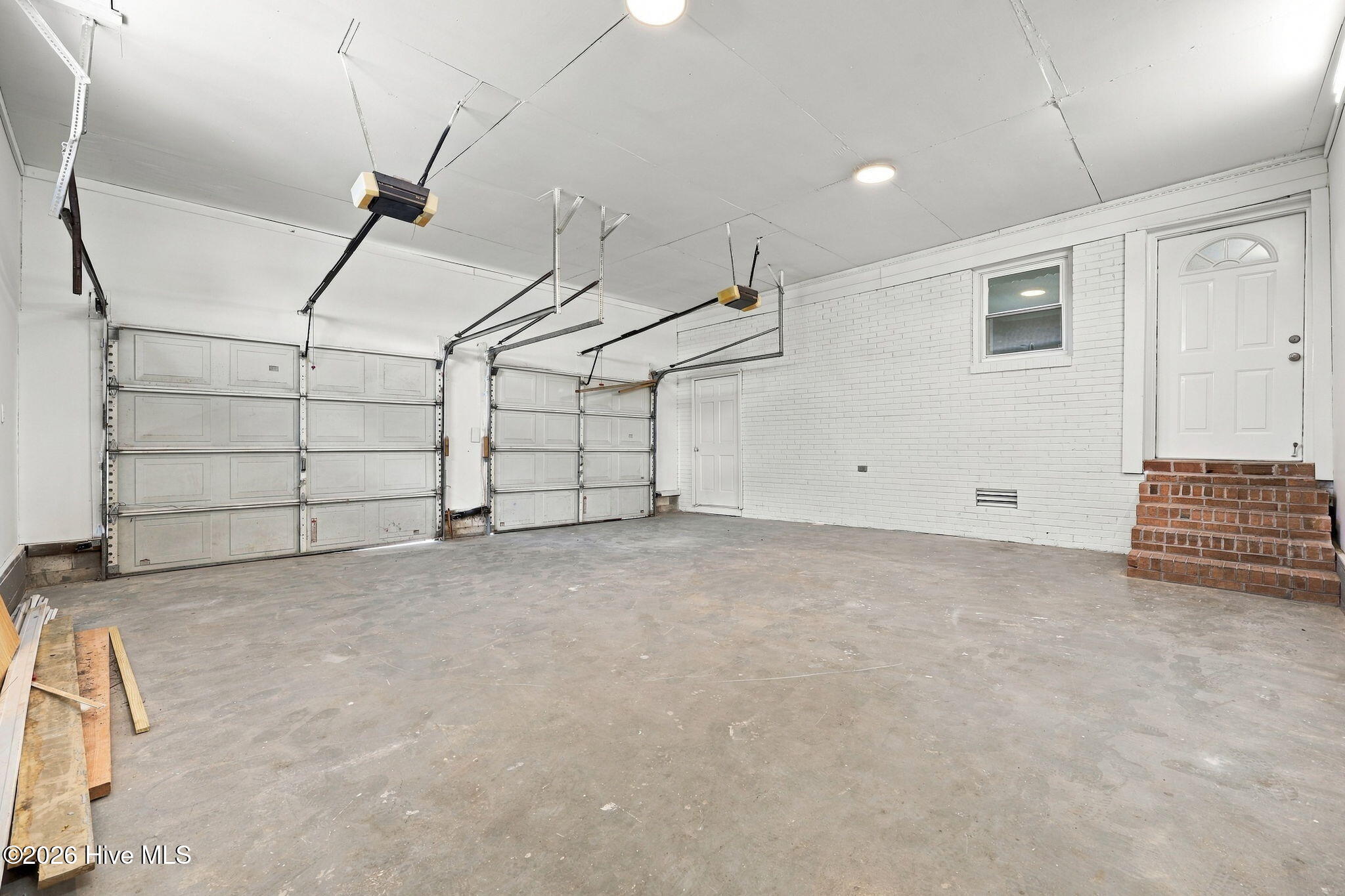 104 Oak Grove Avenue Property Photo 32
