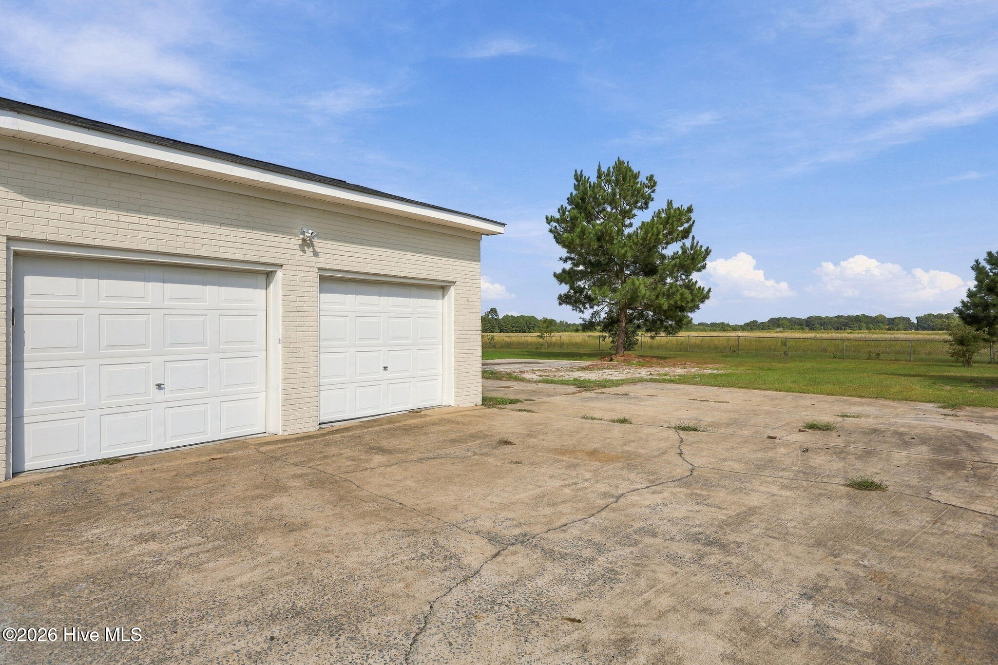 104 Oak Grove Avenue Property Photo 35