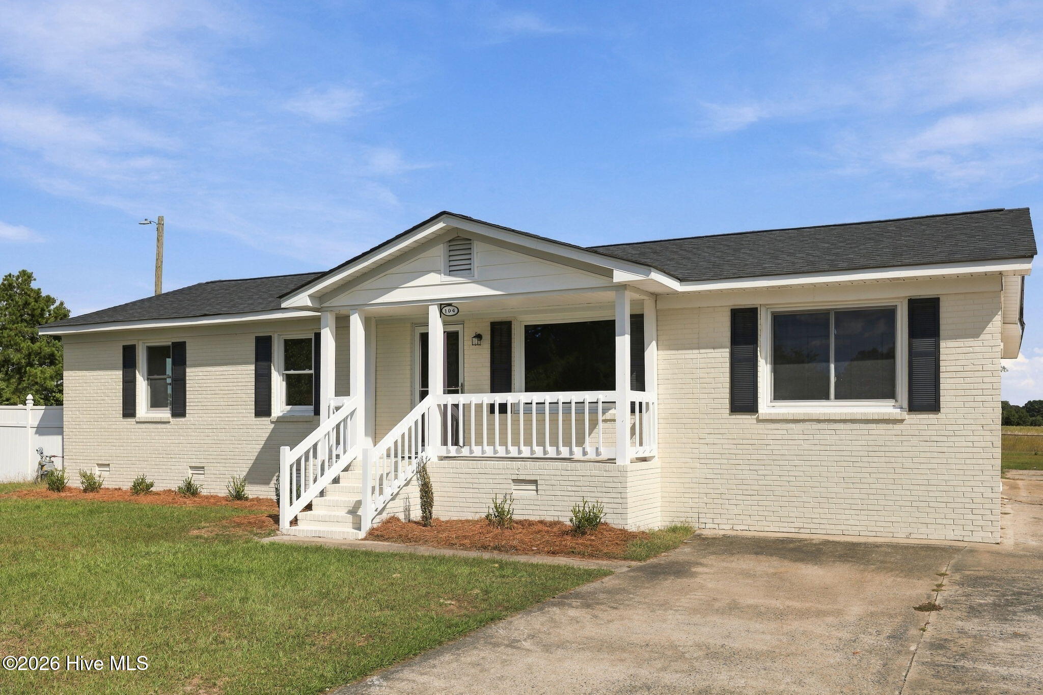 104 Oak Grove Avenue Property Photo 38