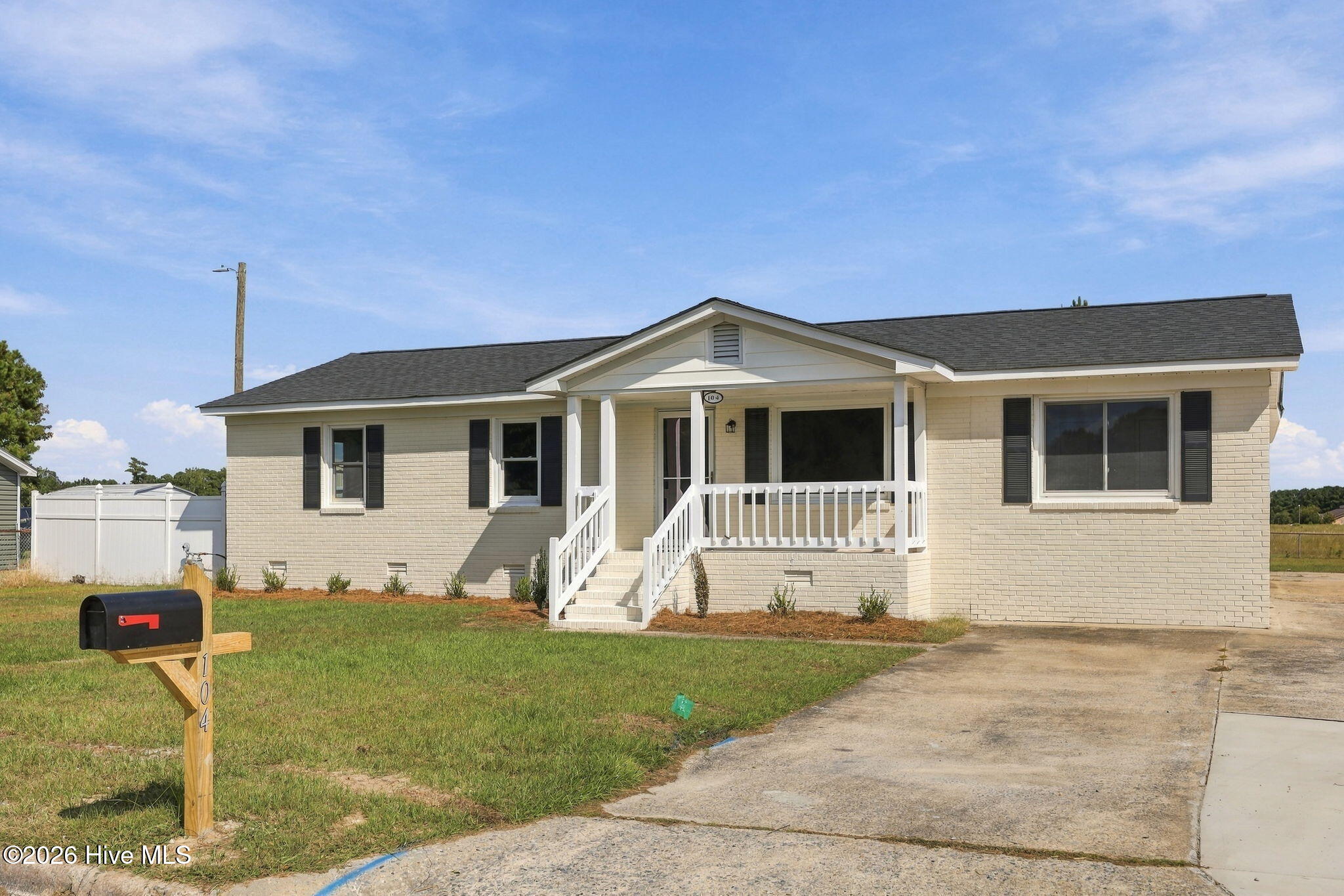 104 Oak Grove Avenue Property Photo 39