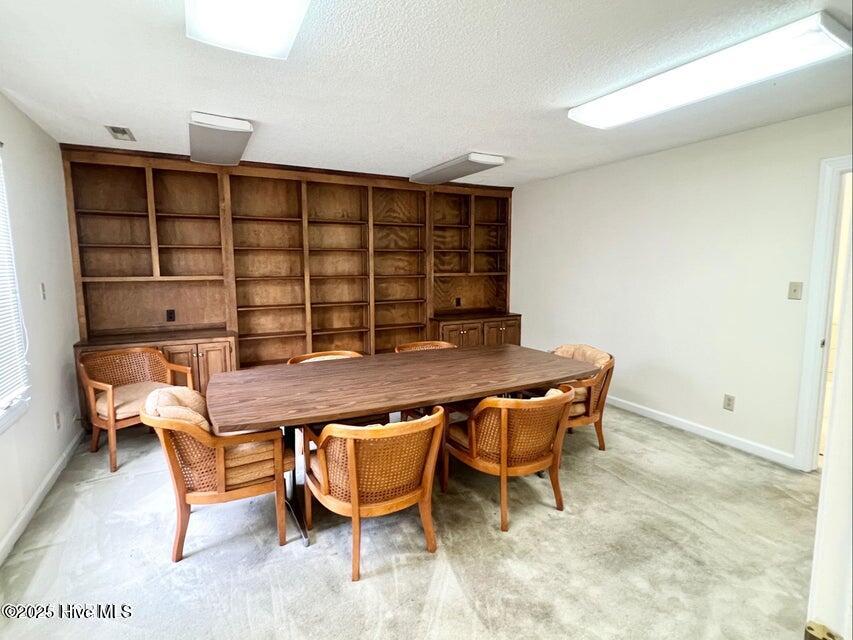 140 N Englewood Drive Property Photo 25