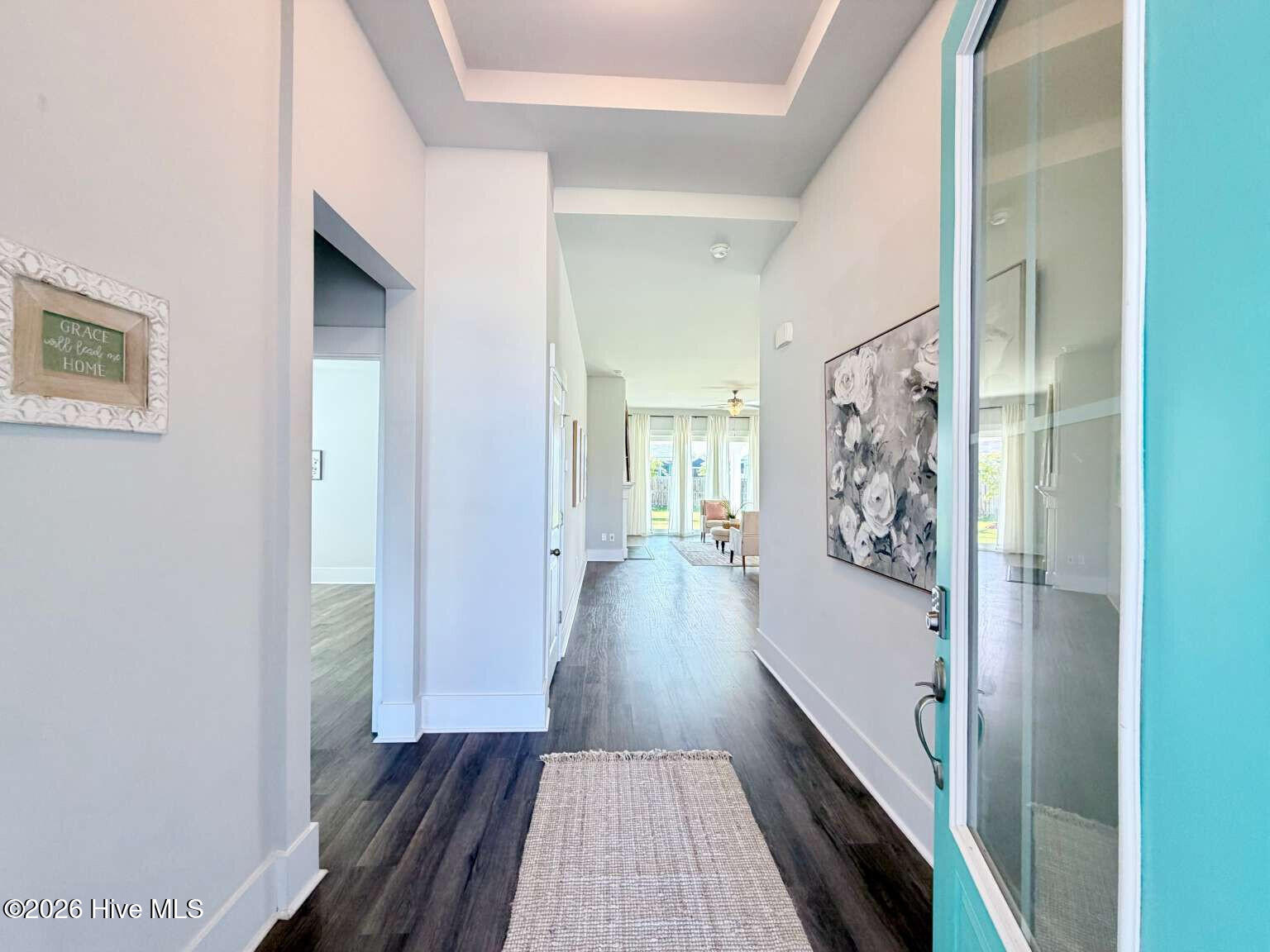 425 Edgewater Way Property Photo 3