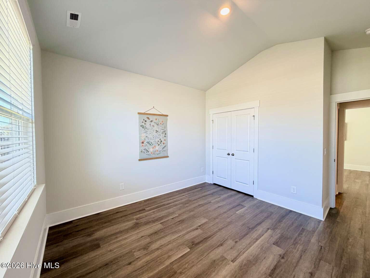425 Edgewater Way Property Photo 20