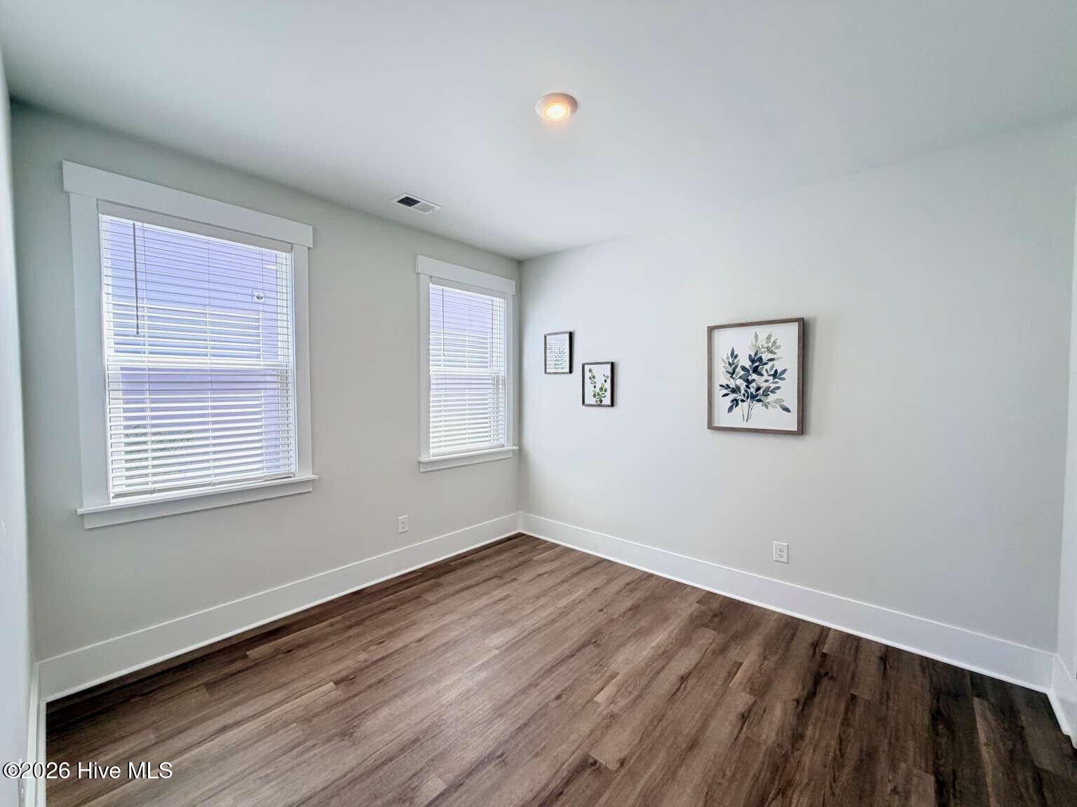 425 Edgewater Way Property Photo 23