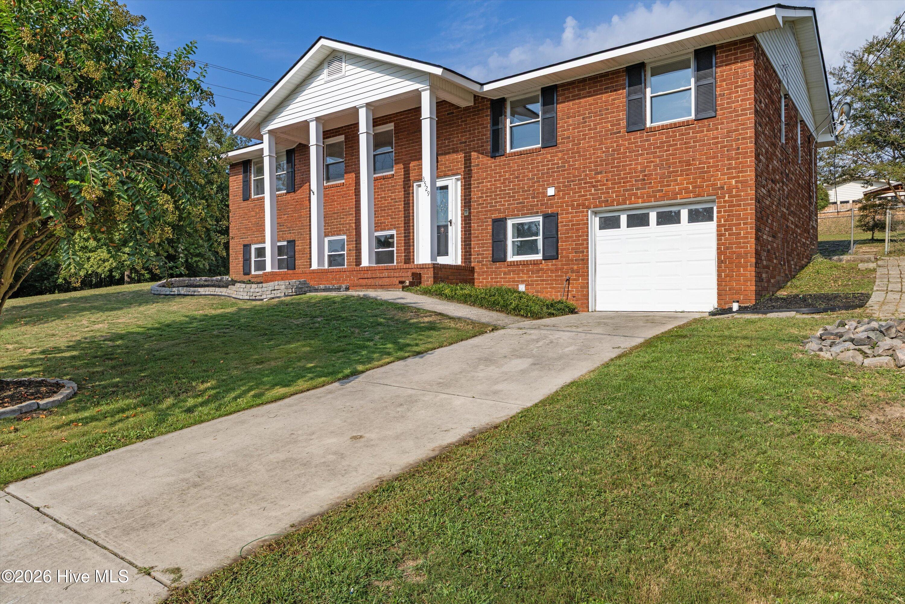 3529 Mount Vernon Drive Property Photo 1