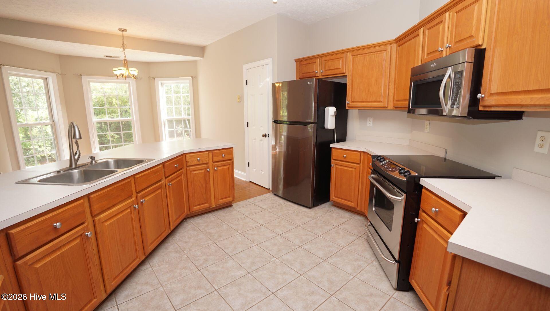 109 Long Leaf Drive Property Photo 10