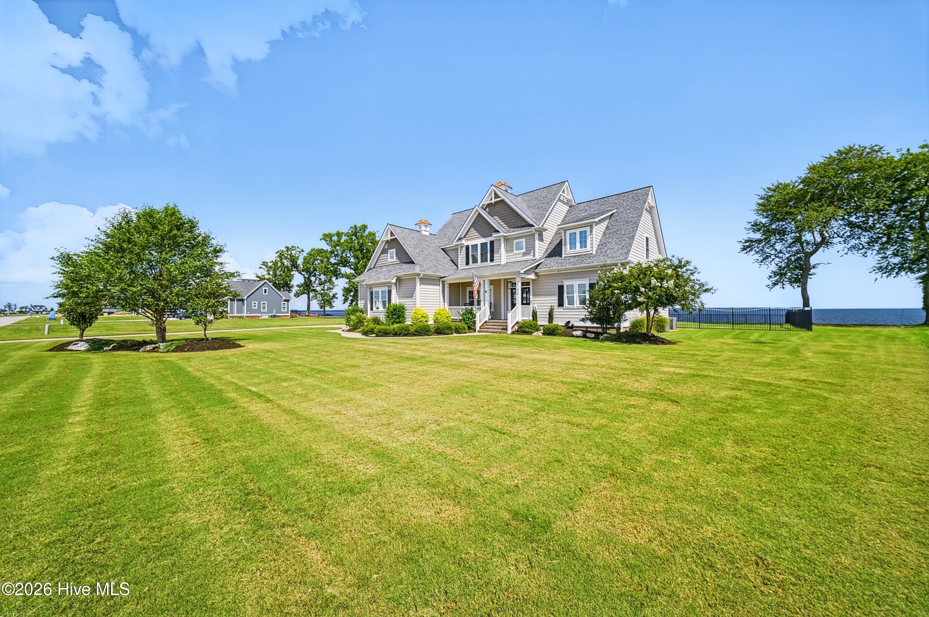 213 Majestic Circle Property Photo 2