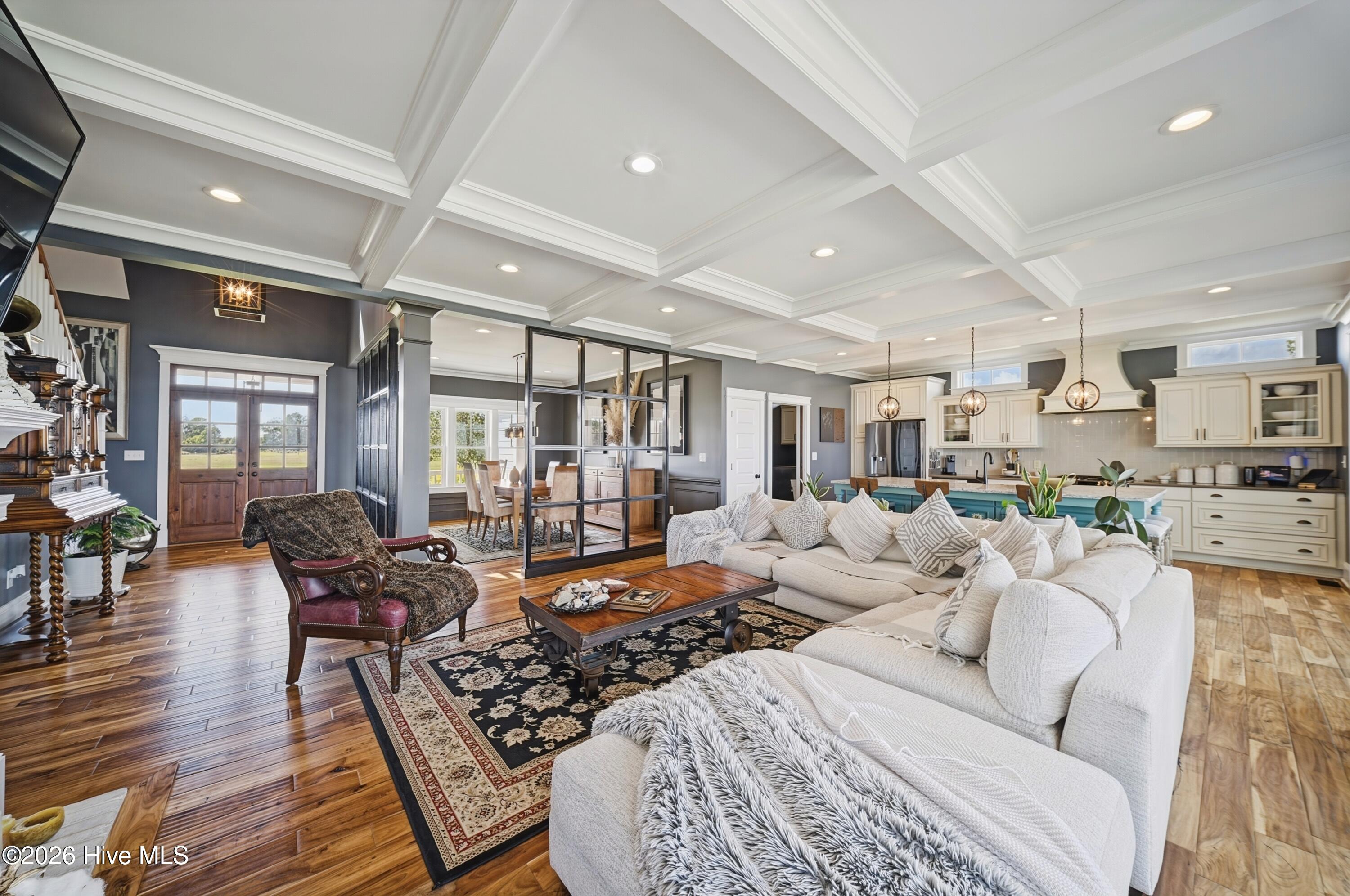 213 Majestic Circle Property Photo 5