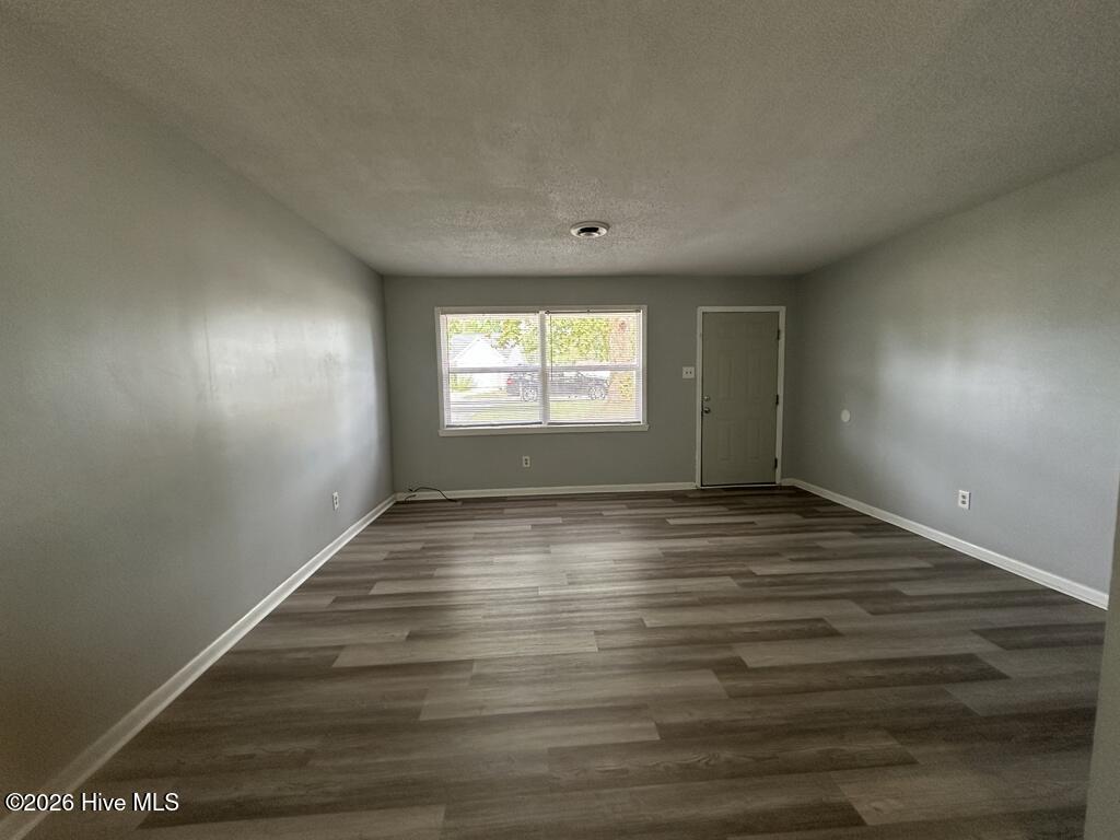 506 Parkway Court Property Photo 2