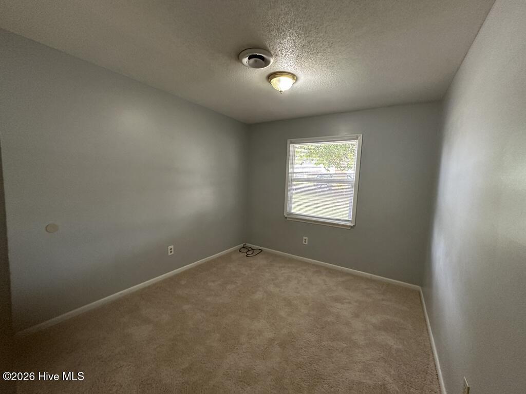 506 Parkway Court Property Photo 8