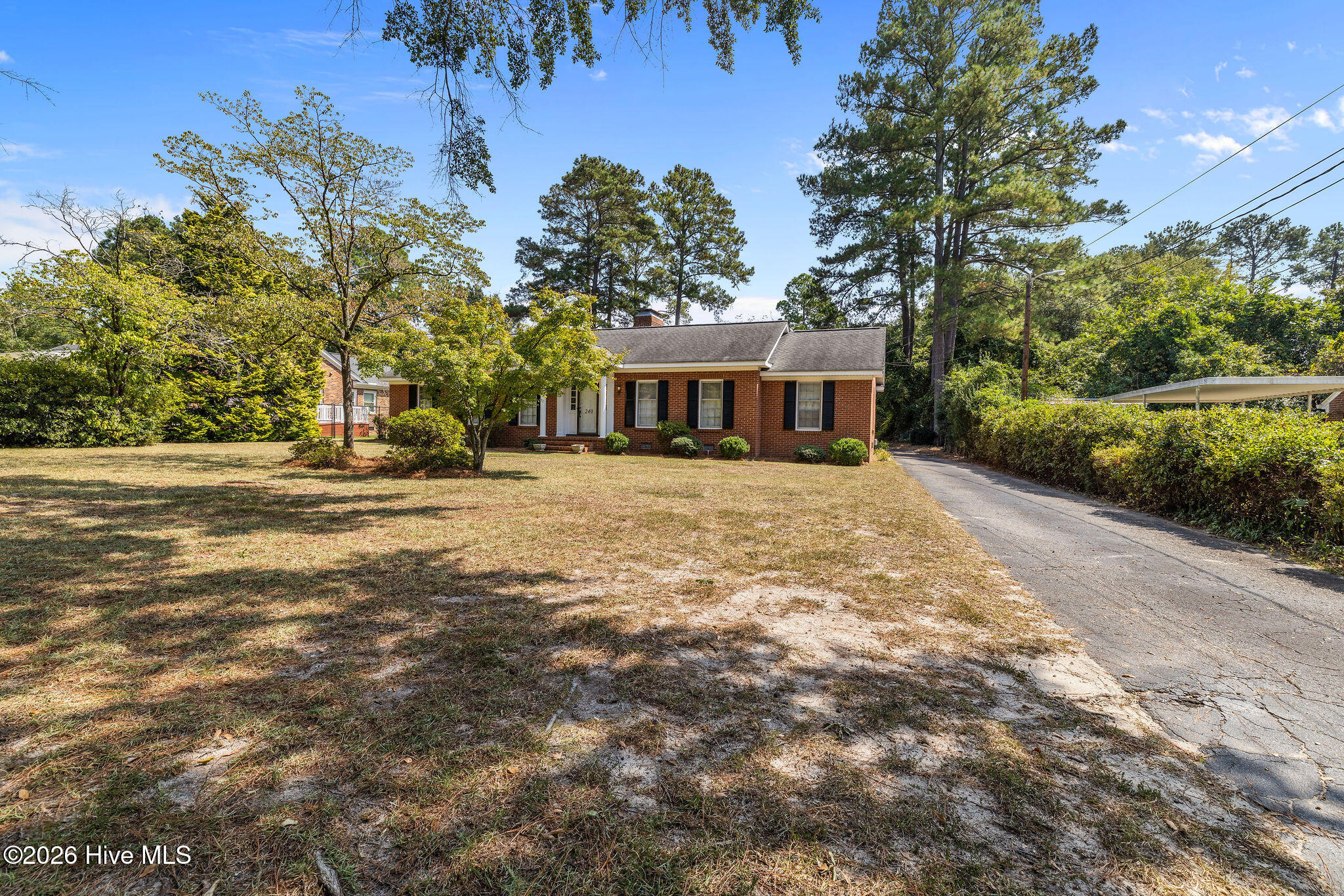 240 S Hillcrest Drive Property Photo 22