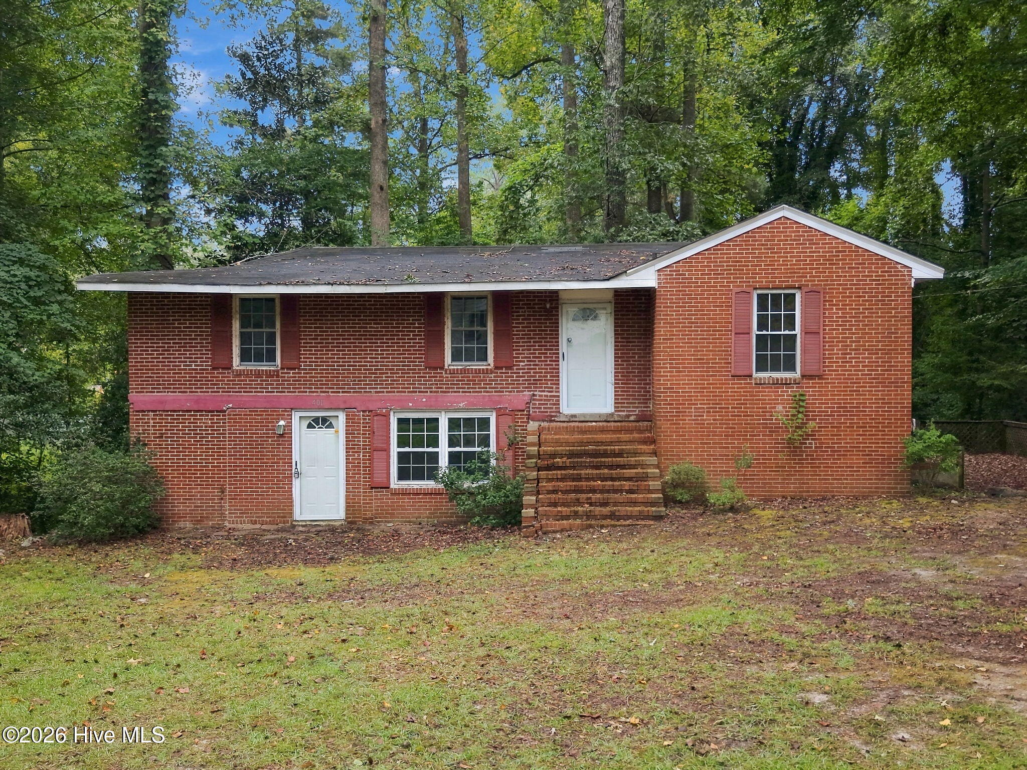 401 E Franklin Street Property Photo 1