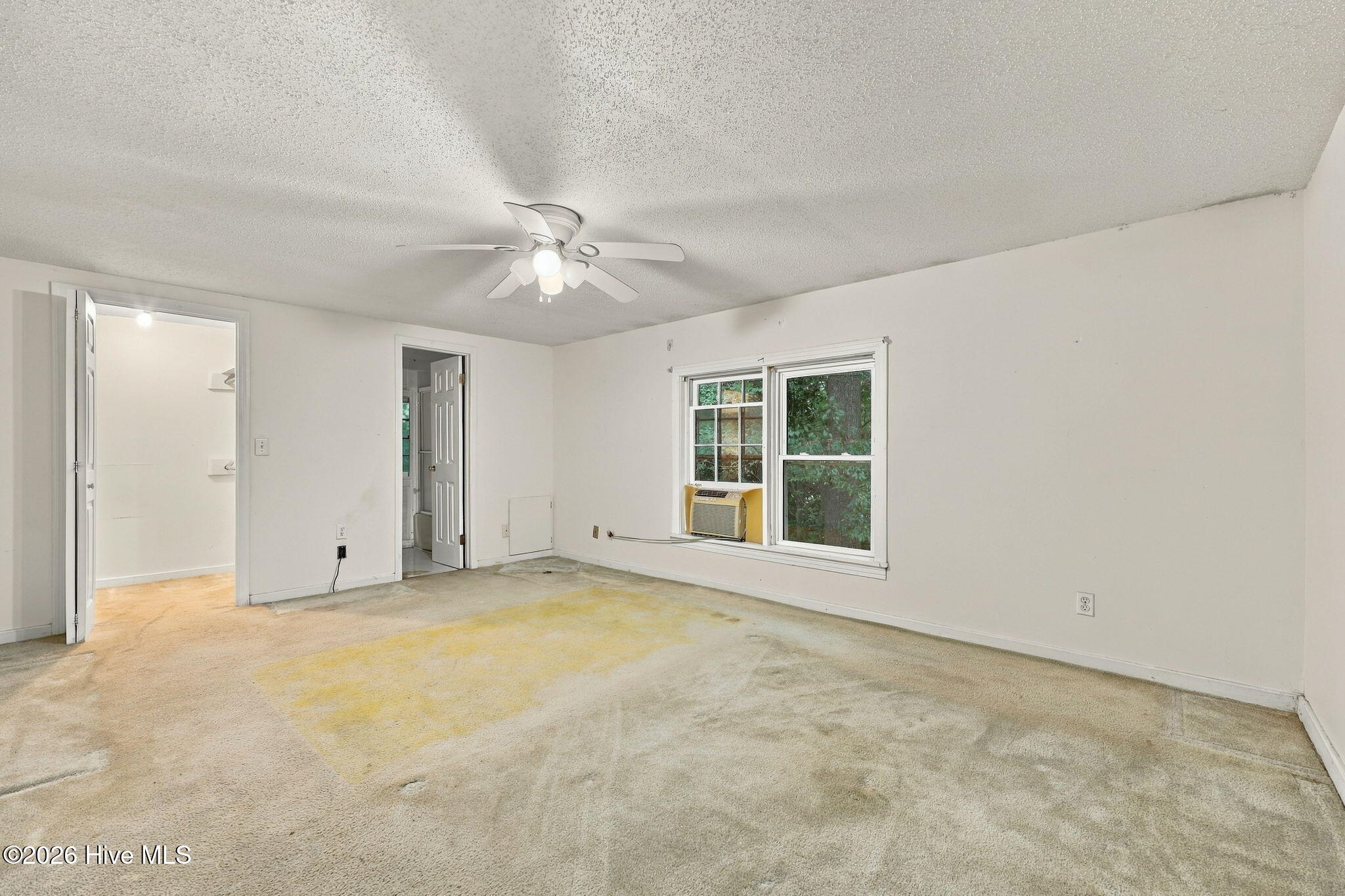 401 E Franklin Street Property Photo 19