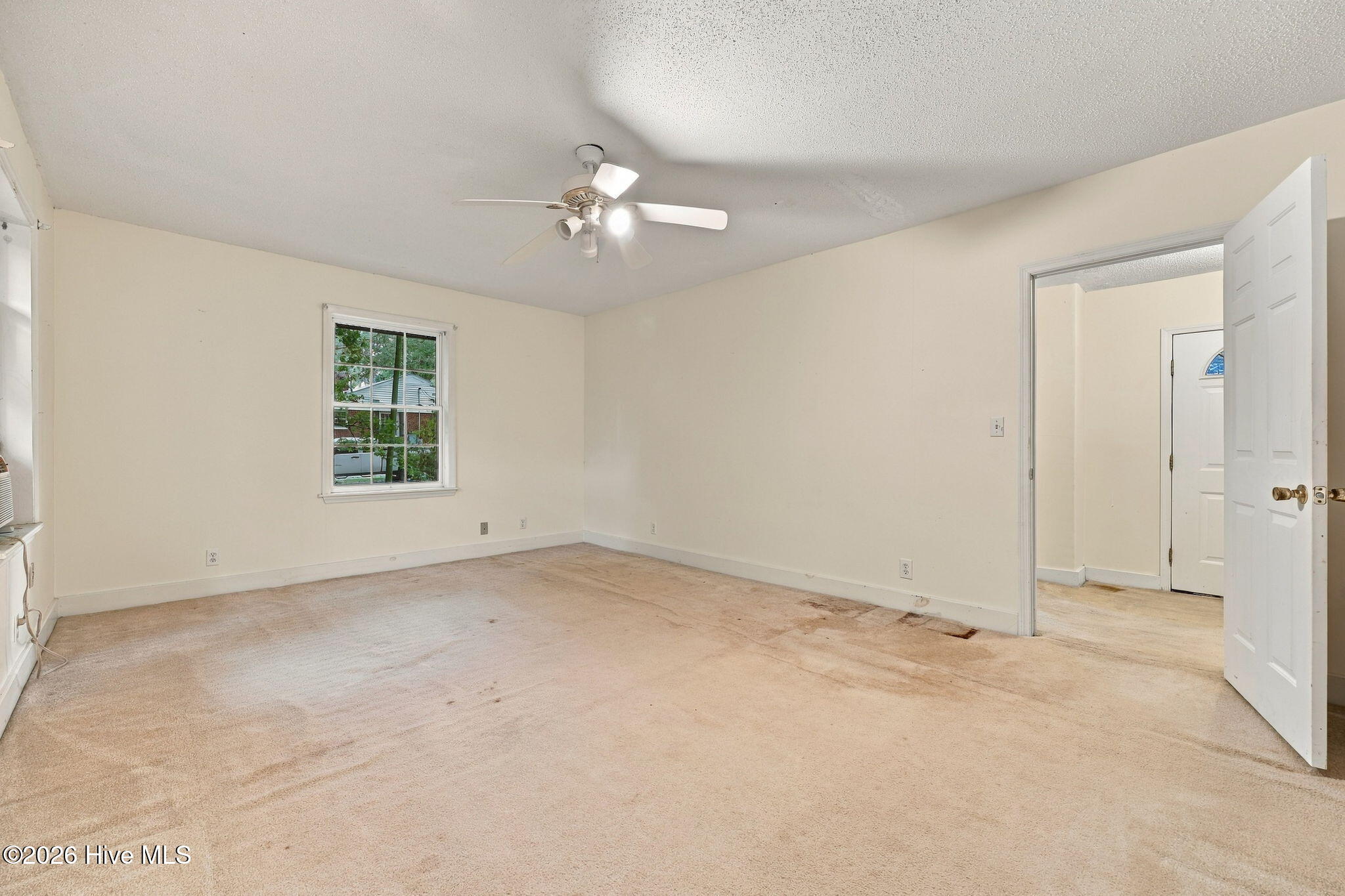 401 E Franklin Street Property Photo 26